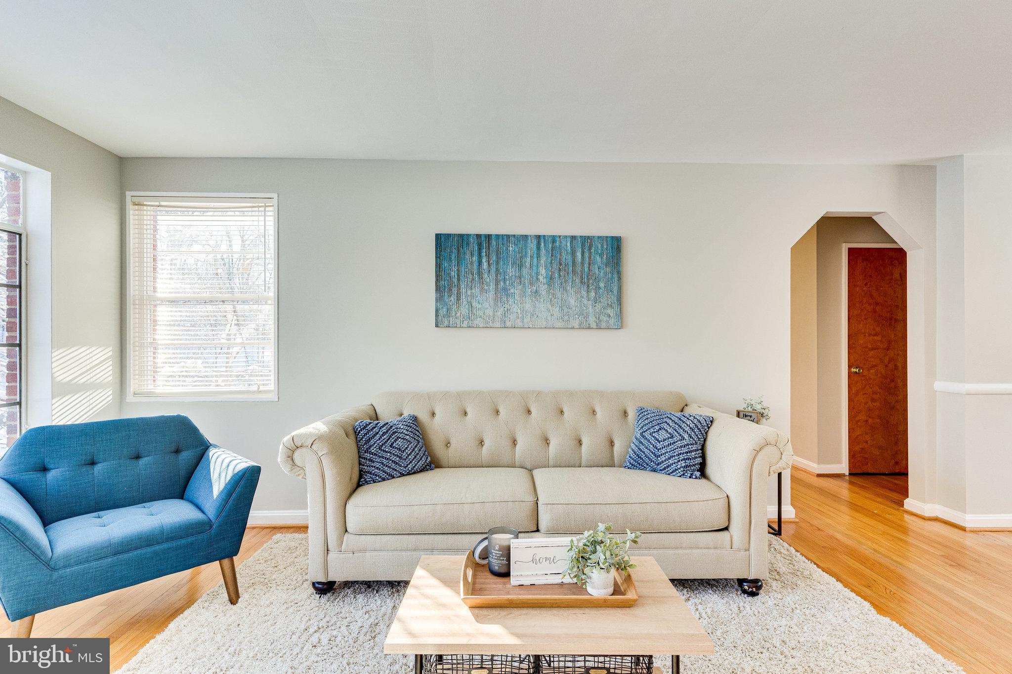 LE VELLE HILLS - Residential