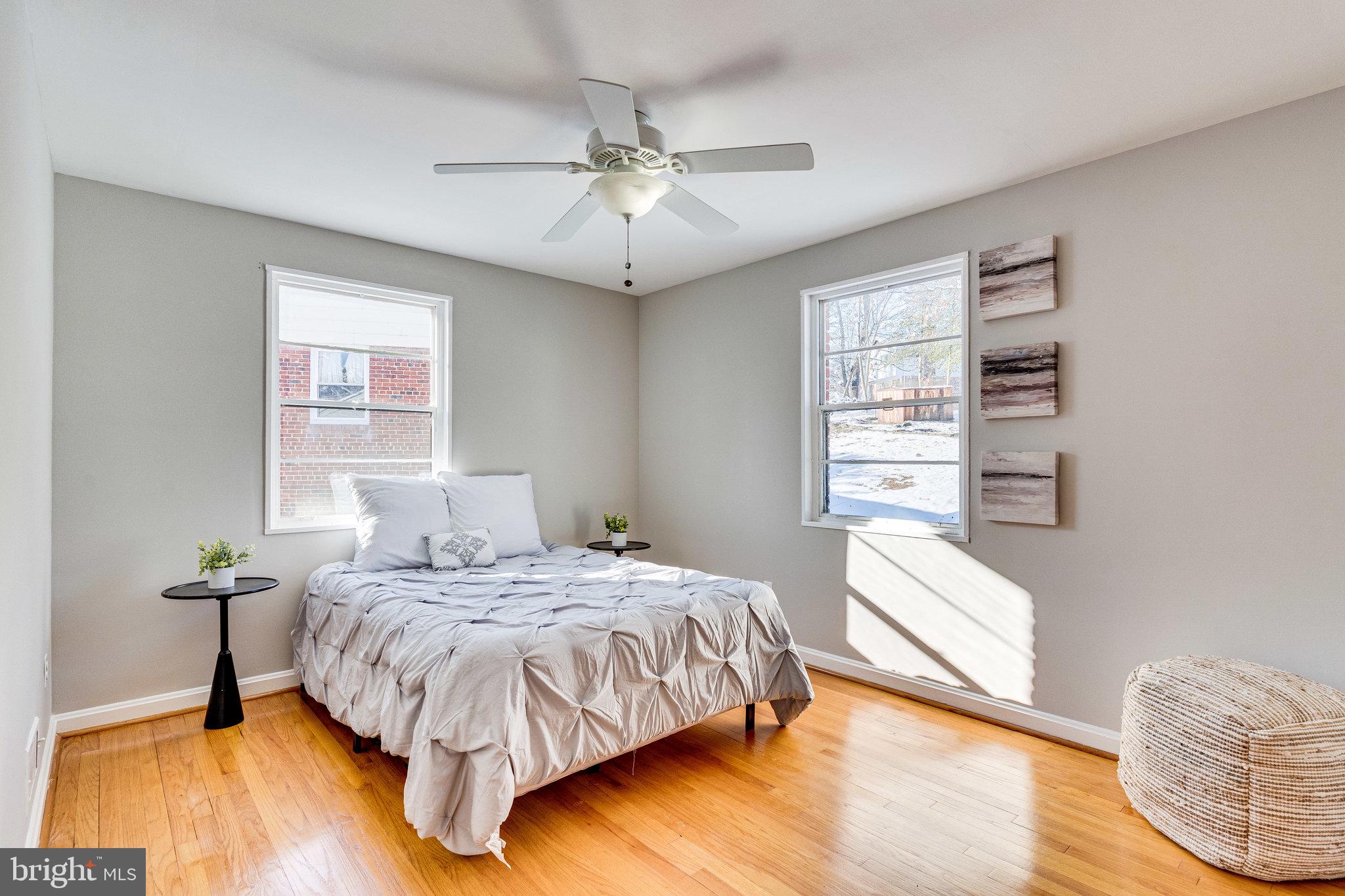 LE VELLE HILLS - Residential