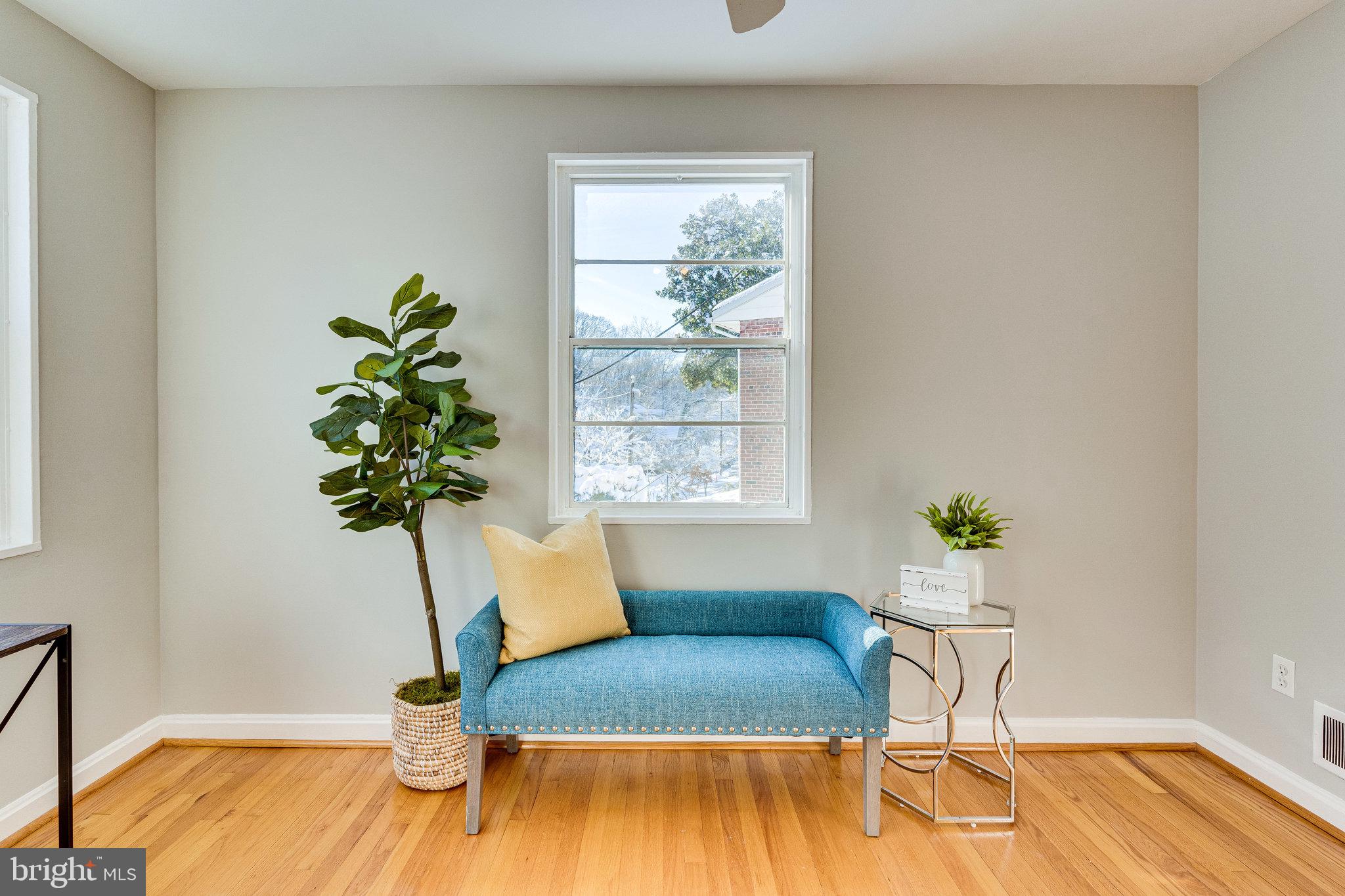 LE VELLE HILLS - Residential