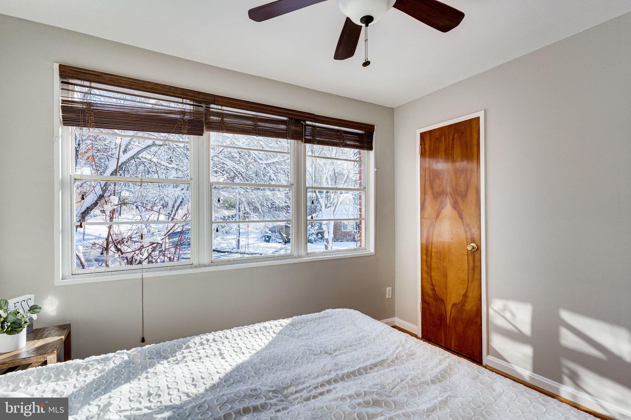 LE VELLE HILLS - Residential