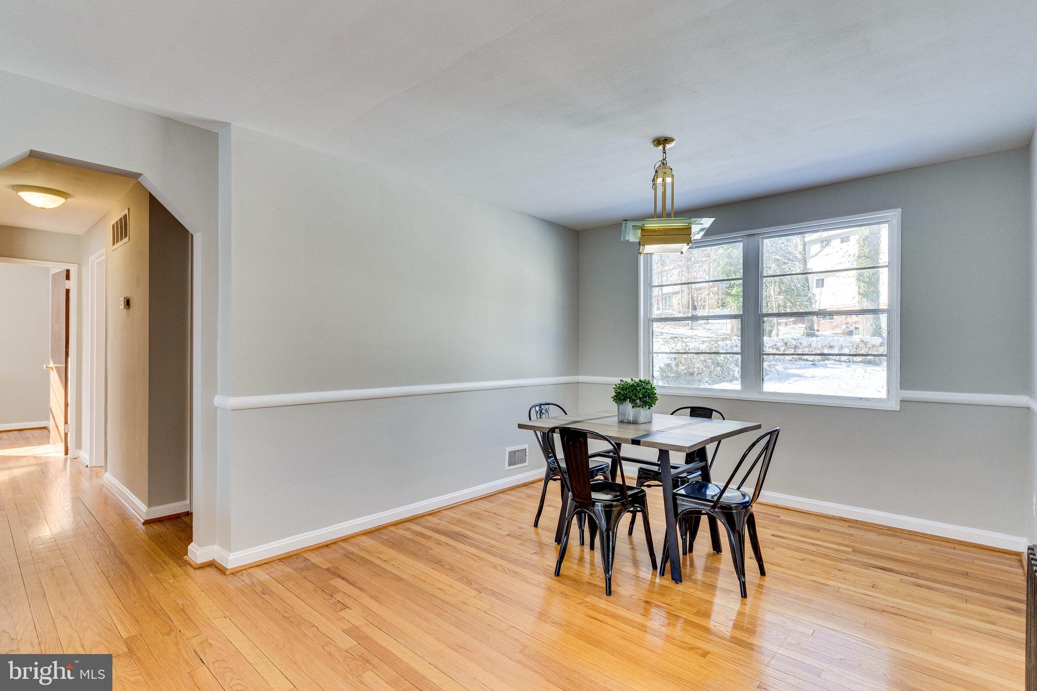 LE VELLE HILLS - Residential