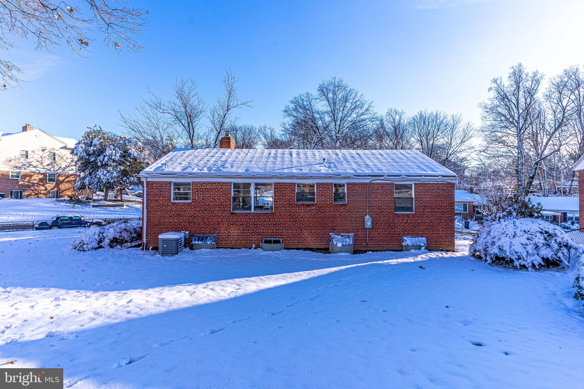 LE VELLE HILLS - Residential