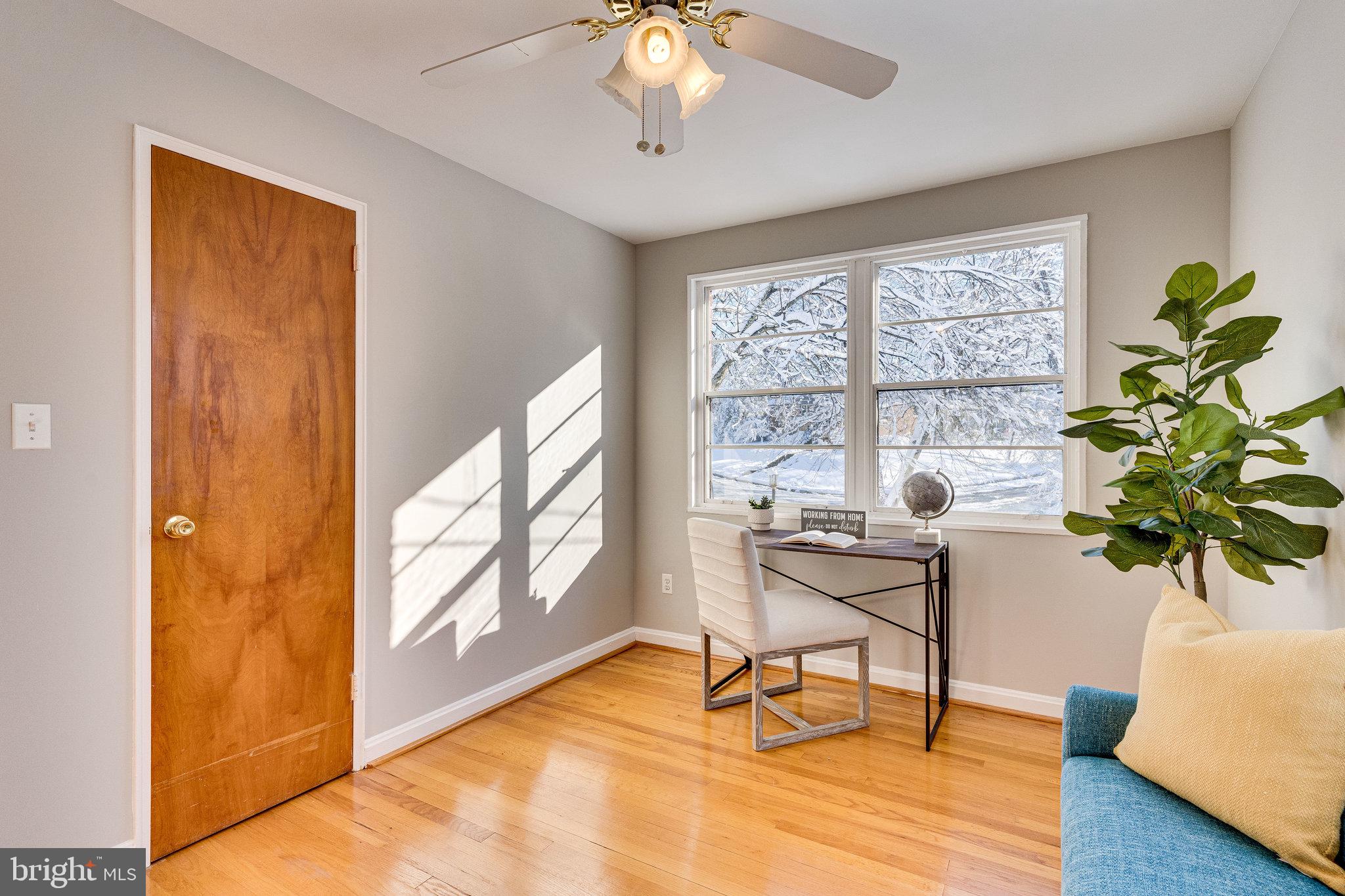 LE VELLE HILLS - Residential