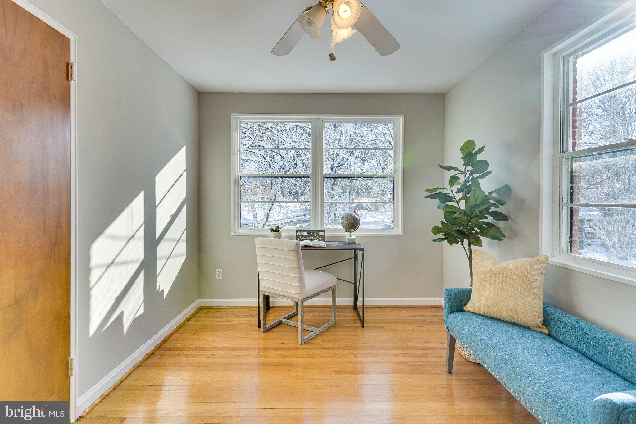 LE VELLE HILLS - Residential