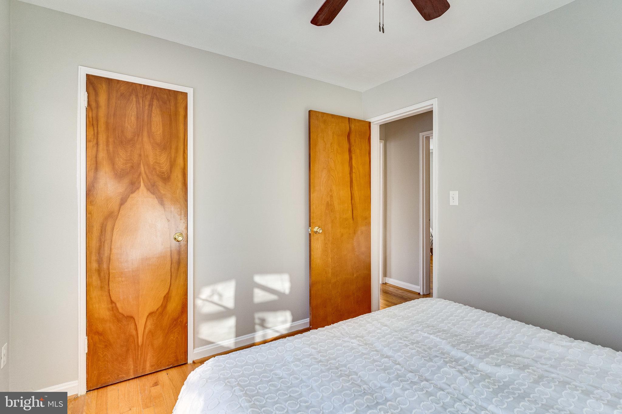 LE VELLE HILLS - Residential