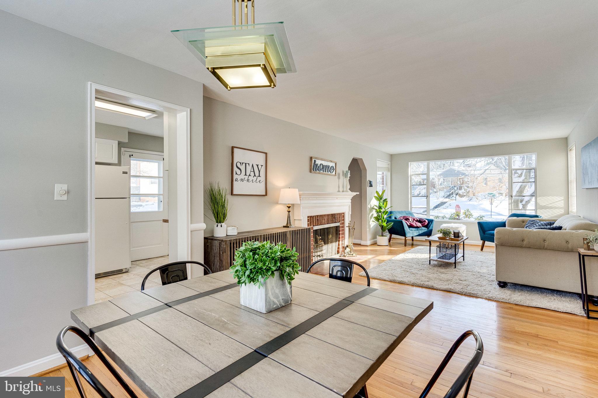 LE VELLE HILLS - Residential