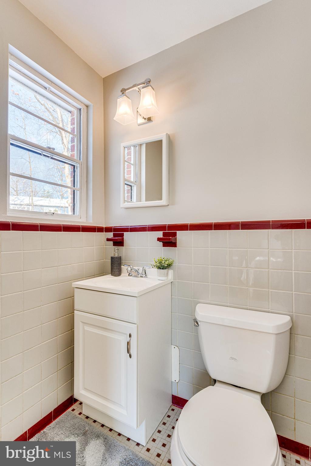 LE VELLE HILLS - Residential