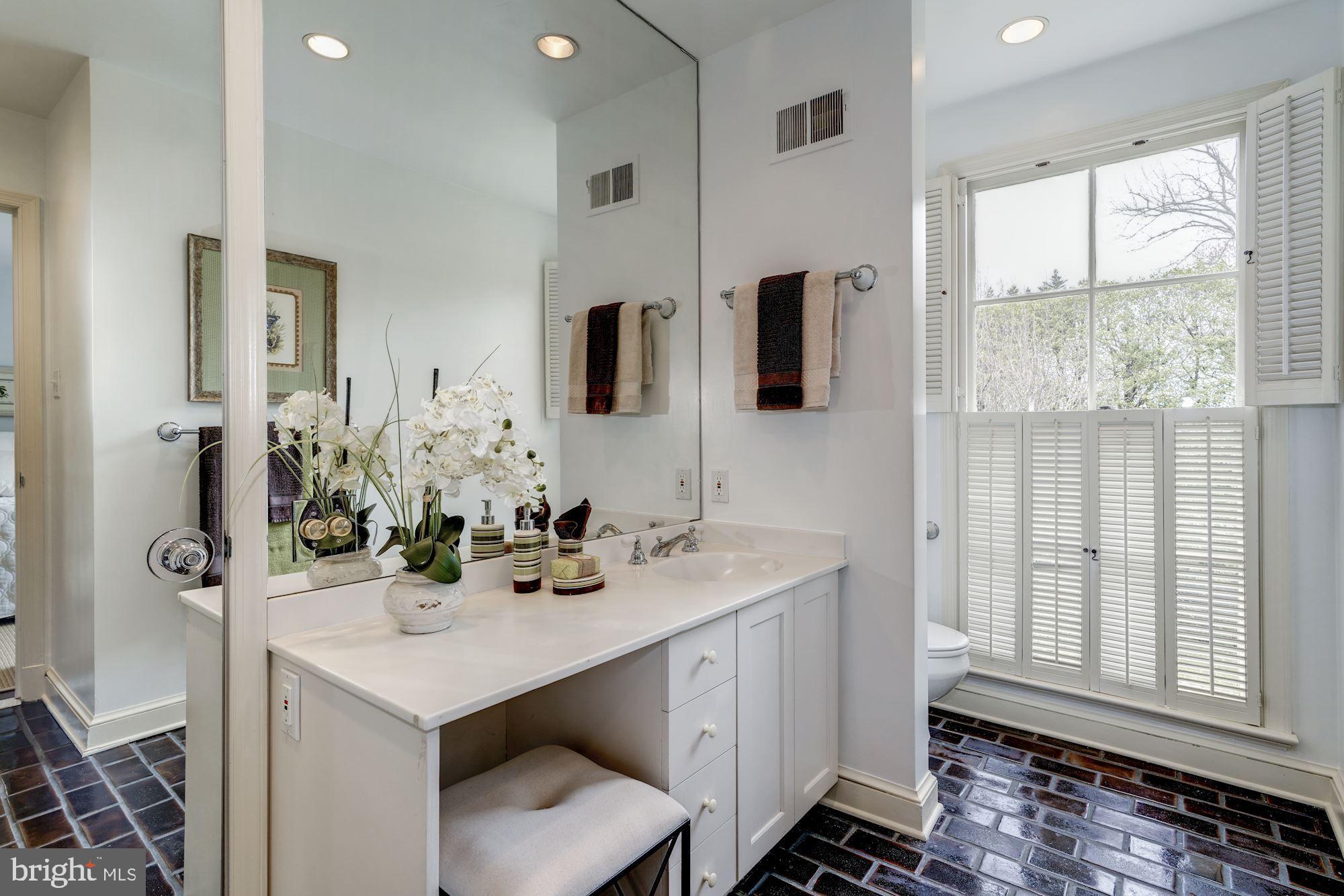BERKLEY - Residential