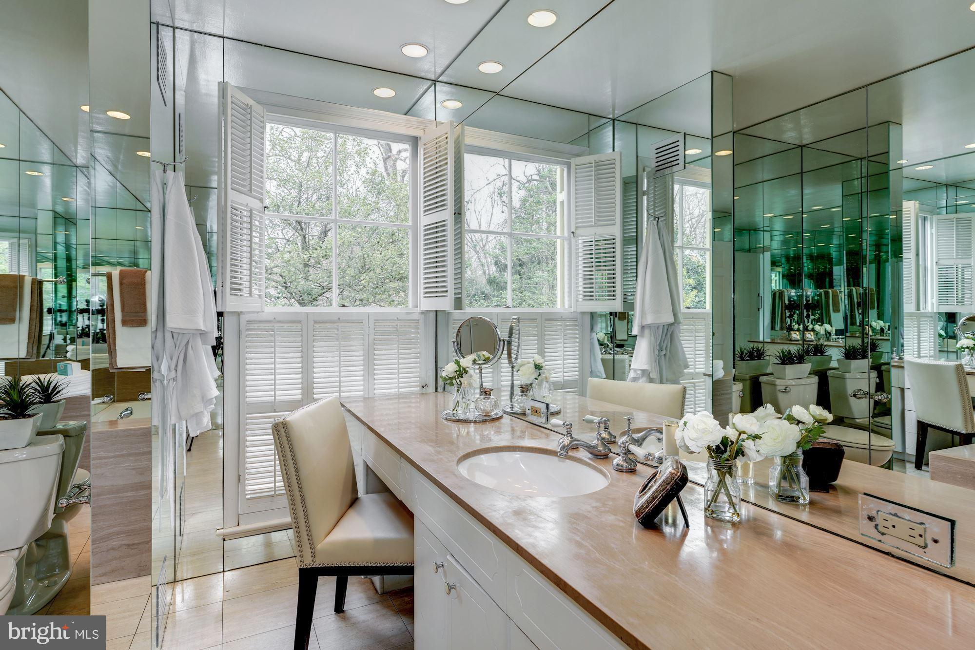 BERKLEY - Residential