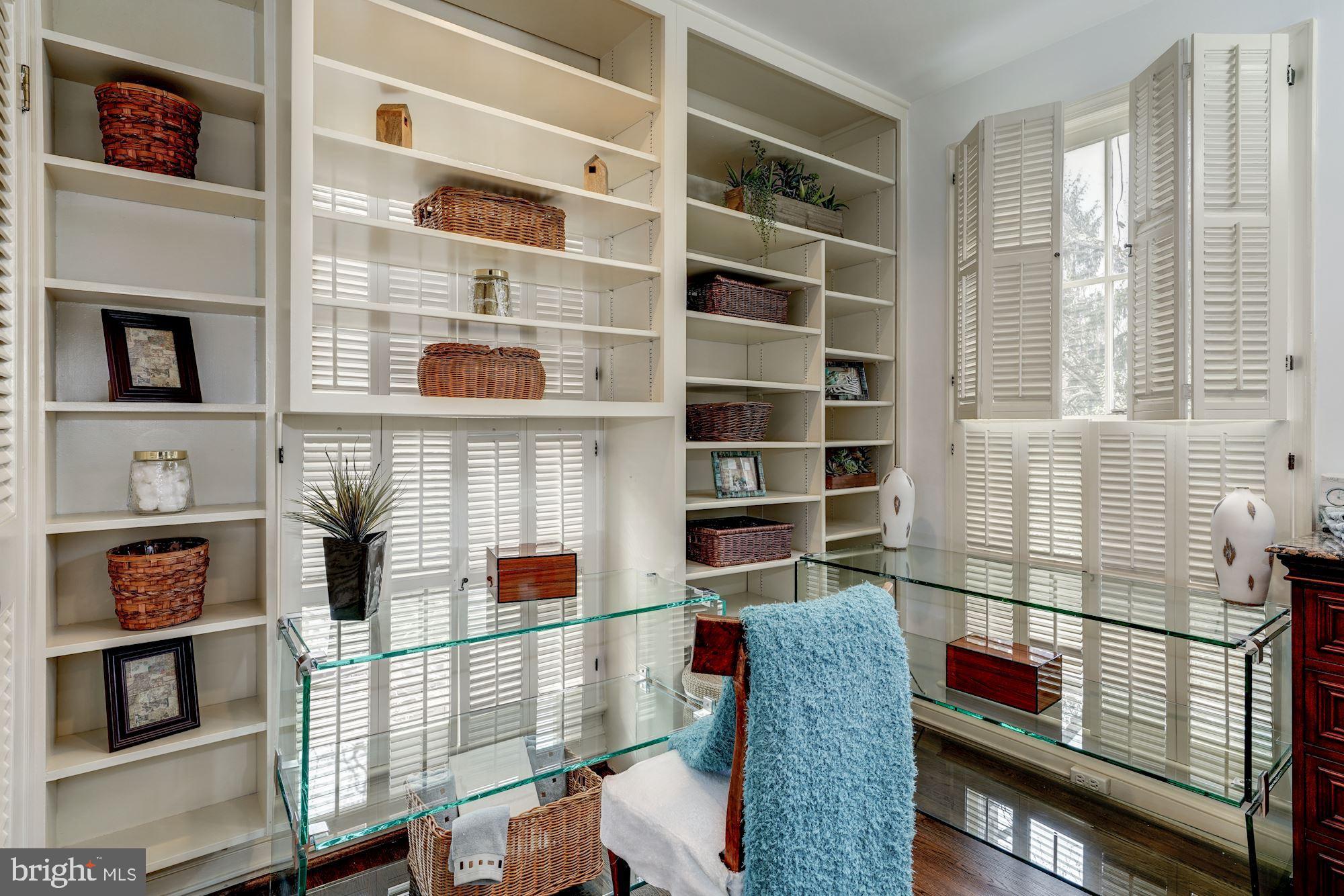 BERKLEY - Residential