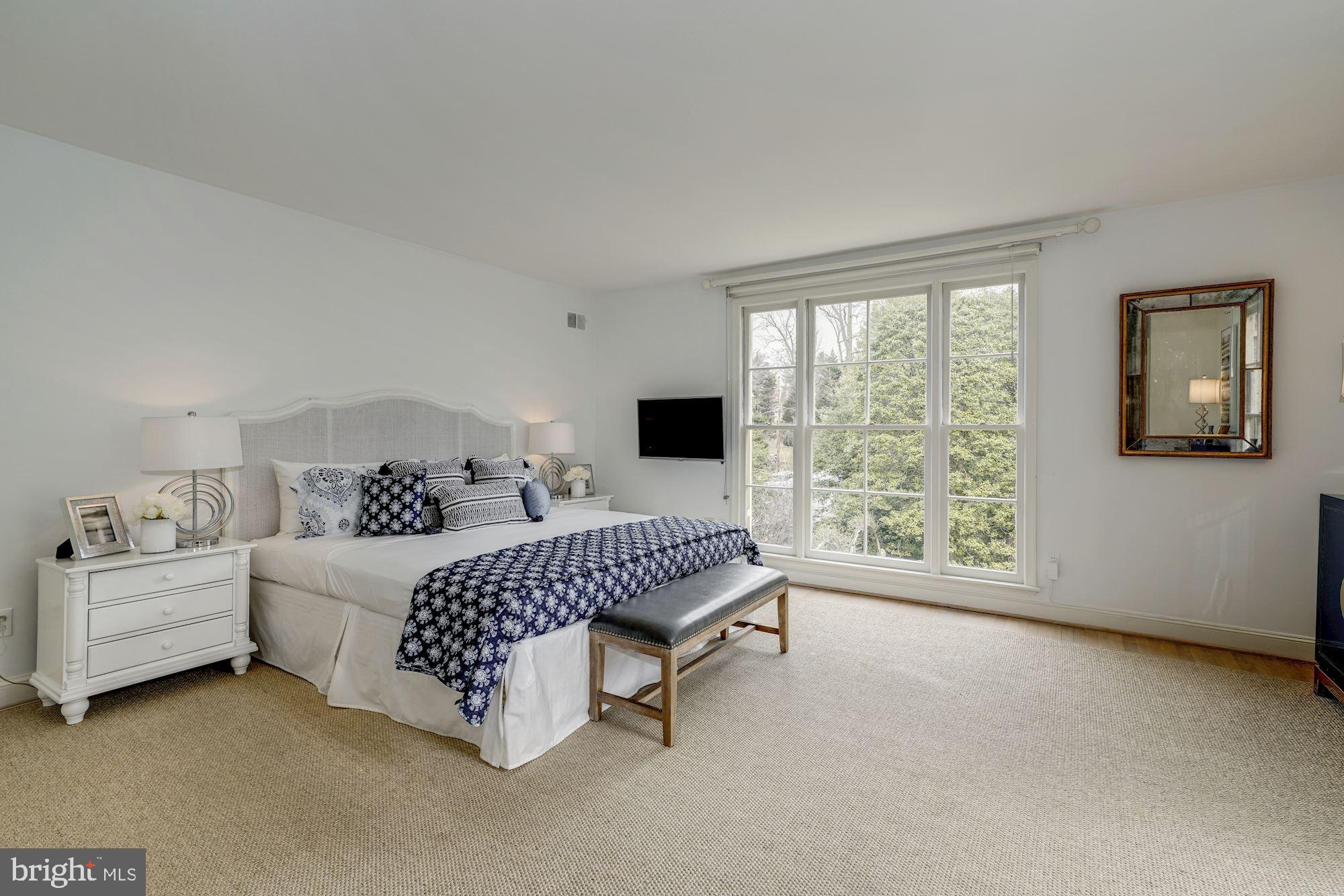 BERKLEY - Residential