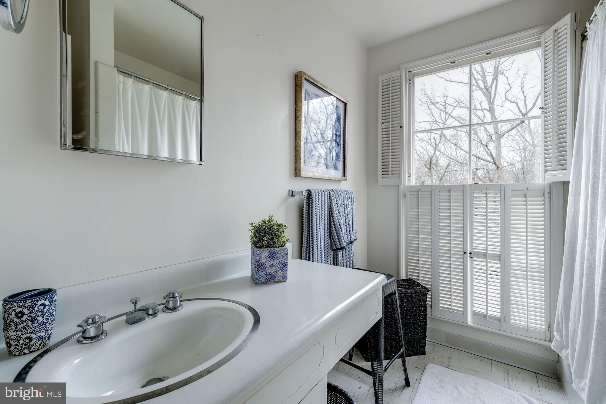 BERKLEY - Residential