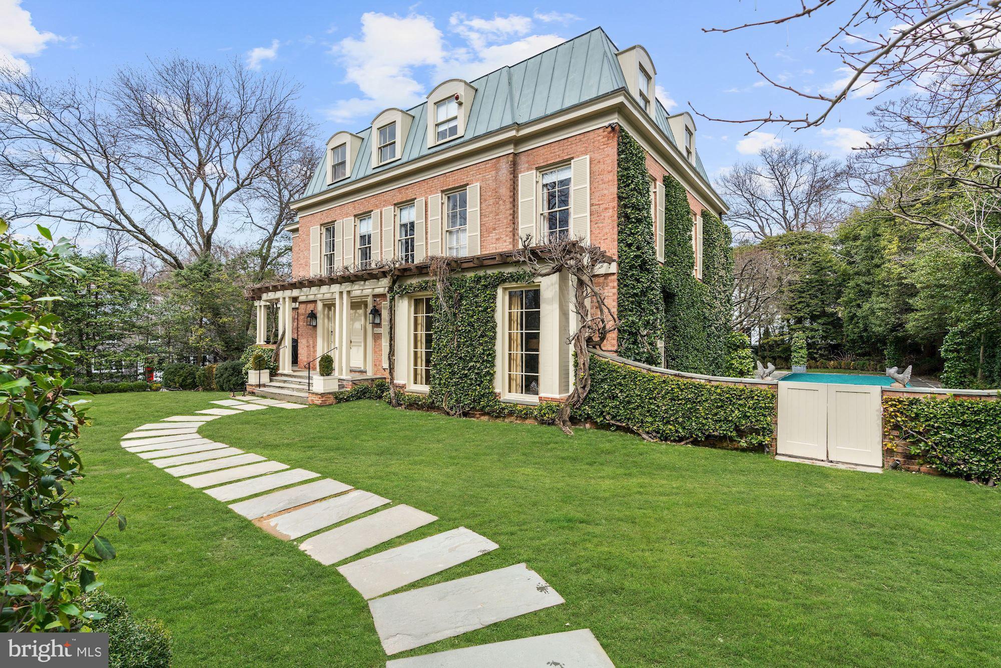 BERKLEY - Residential
