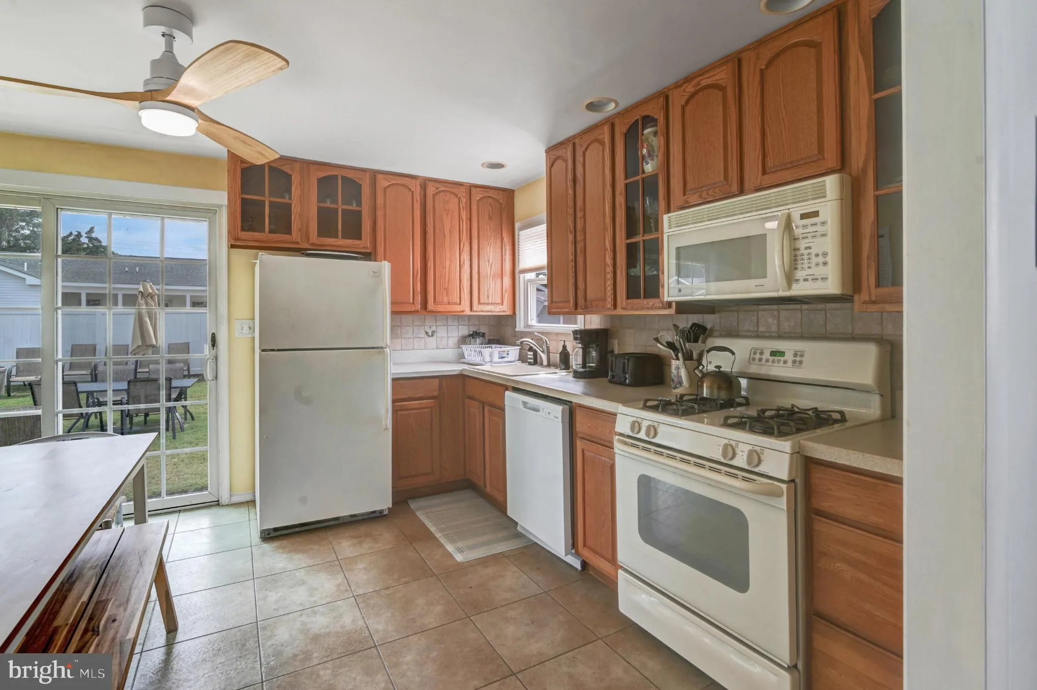 Cape May, New Jersey 08204, United States, 3 Bedrooms Bedrooms, ,2 BathroomsBathrooms,Residential,Contingent,188896