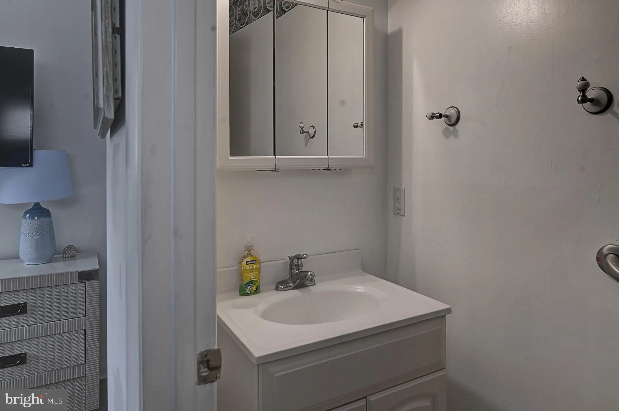 Cape May, New Jersey 08204, United States, 3 Bedrooms Bedrooms, ,2 BathroomsBathrooms,Residential,Contingent,188896