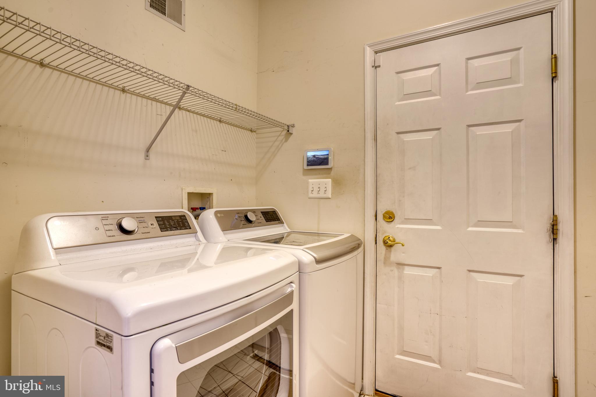 NORTH BROOK - Residential