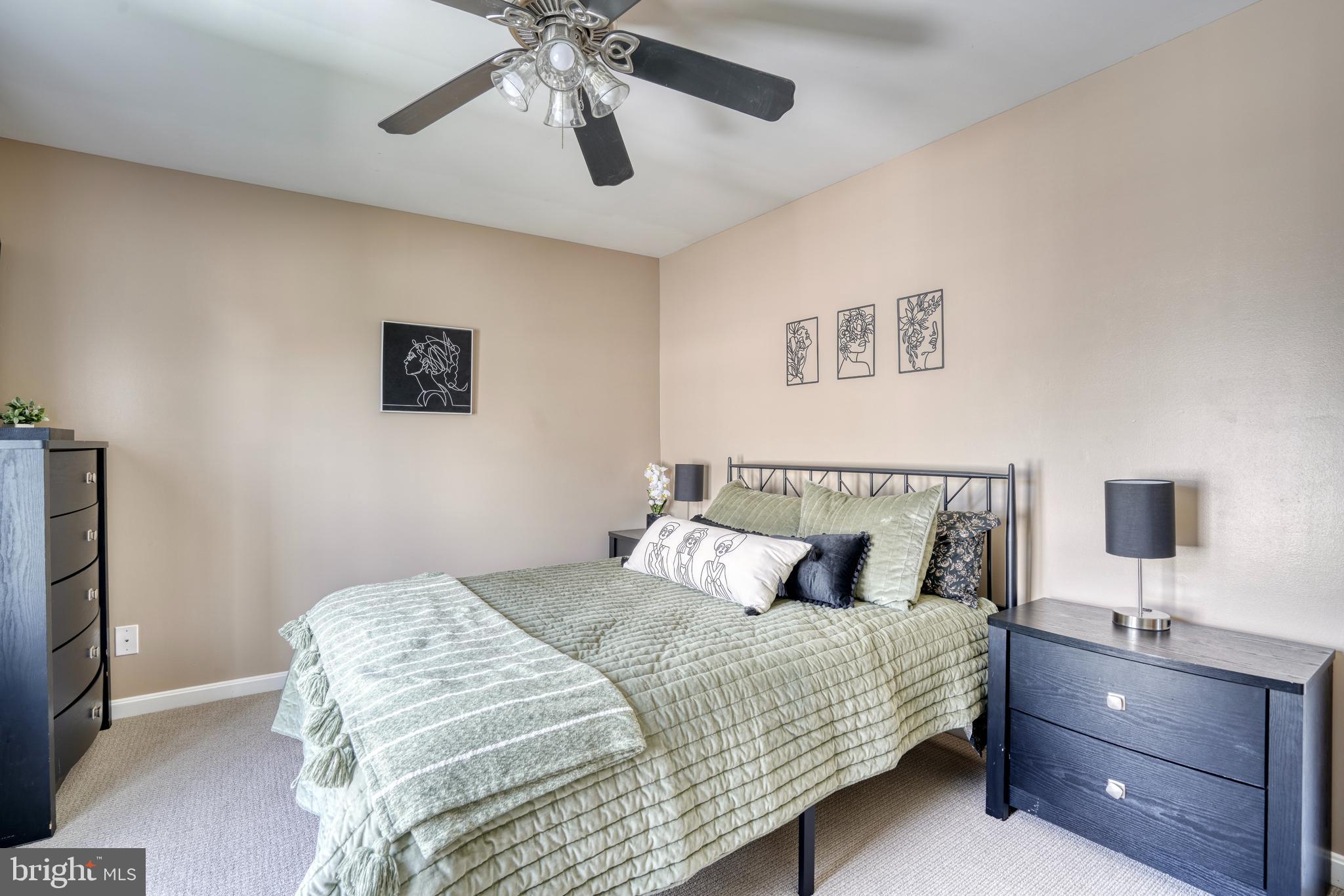 NORTH BROOK - Residential