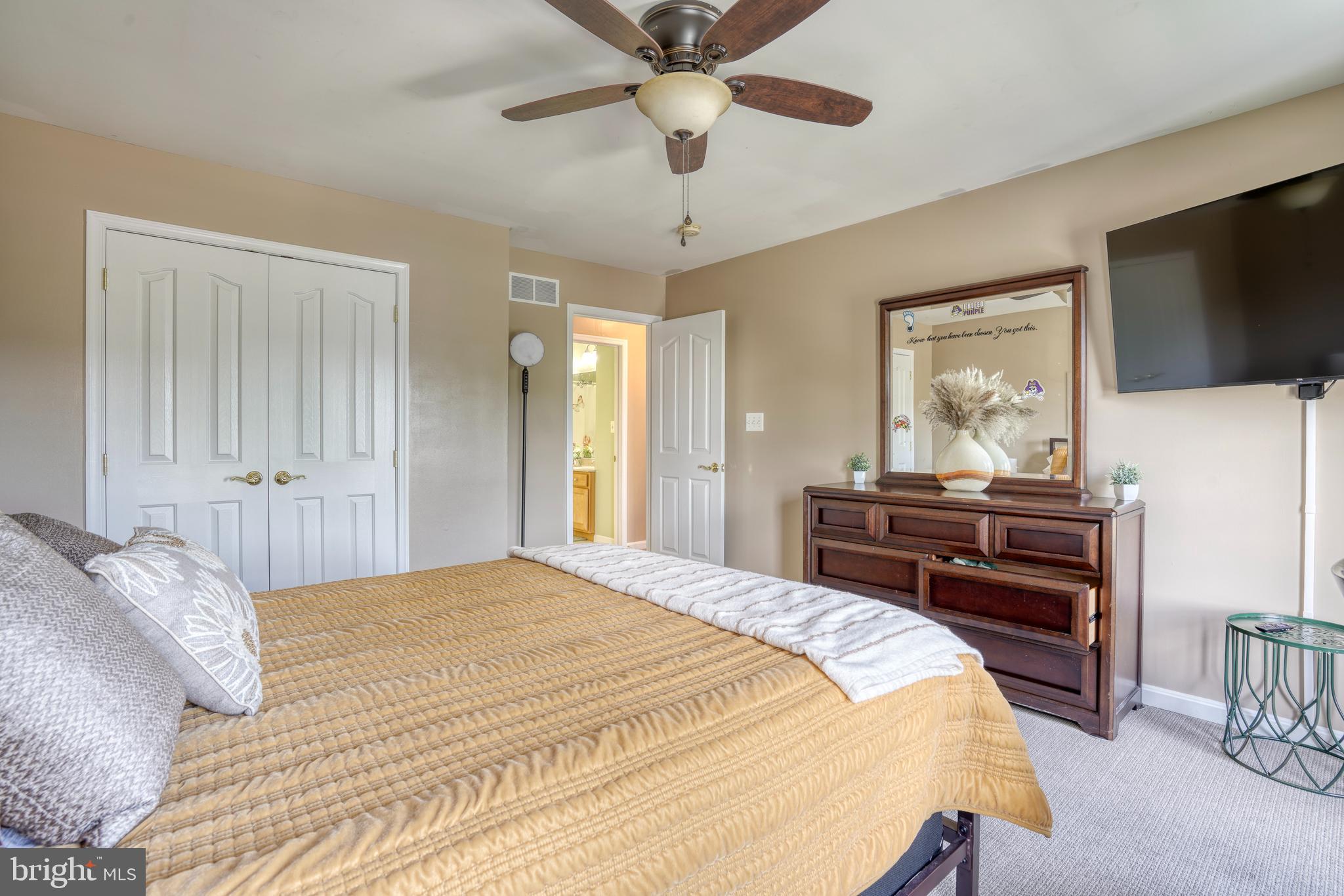 NORTH BROOK - Residential