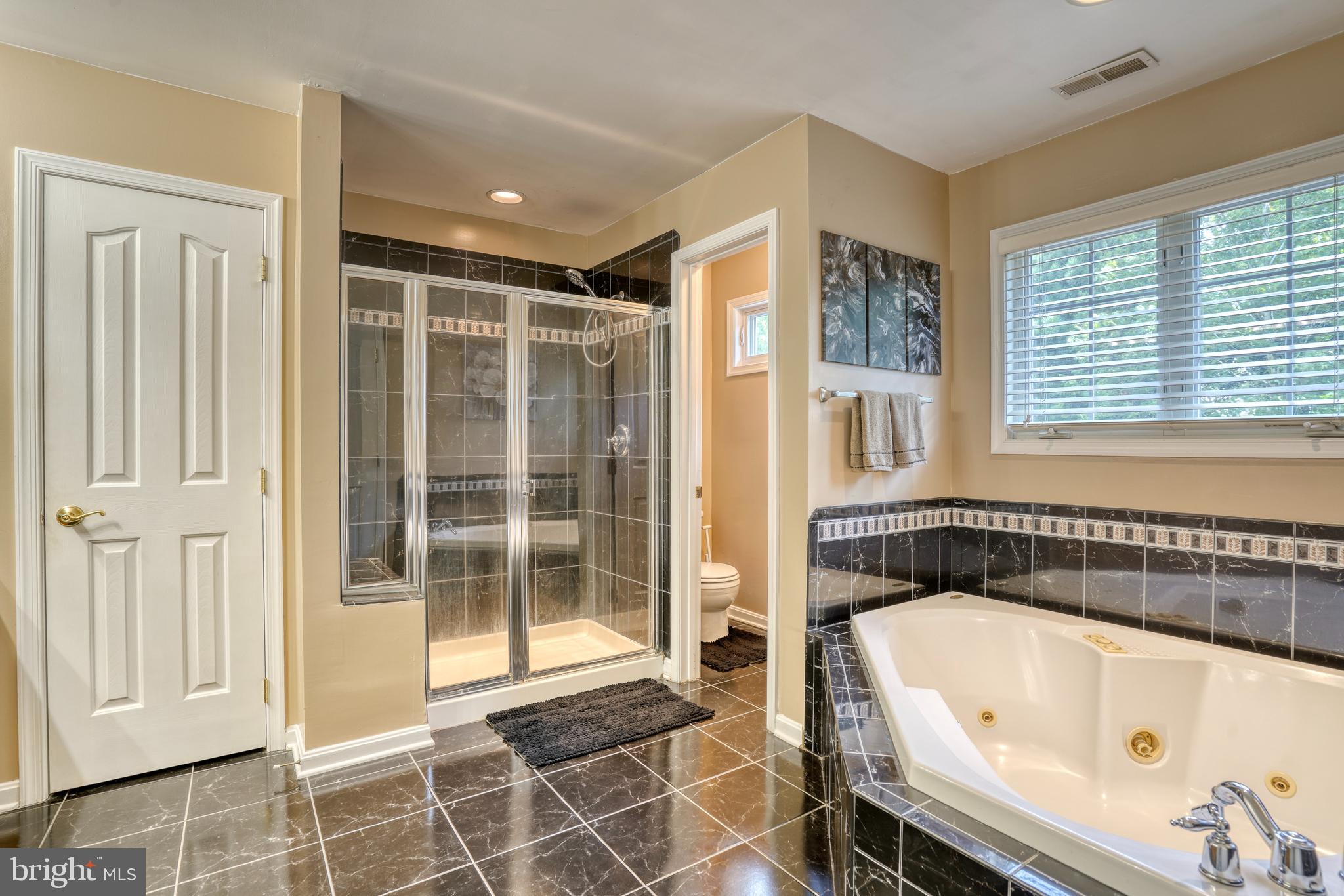 NORTH BROOK - Residential