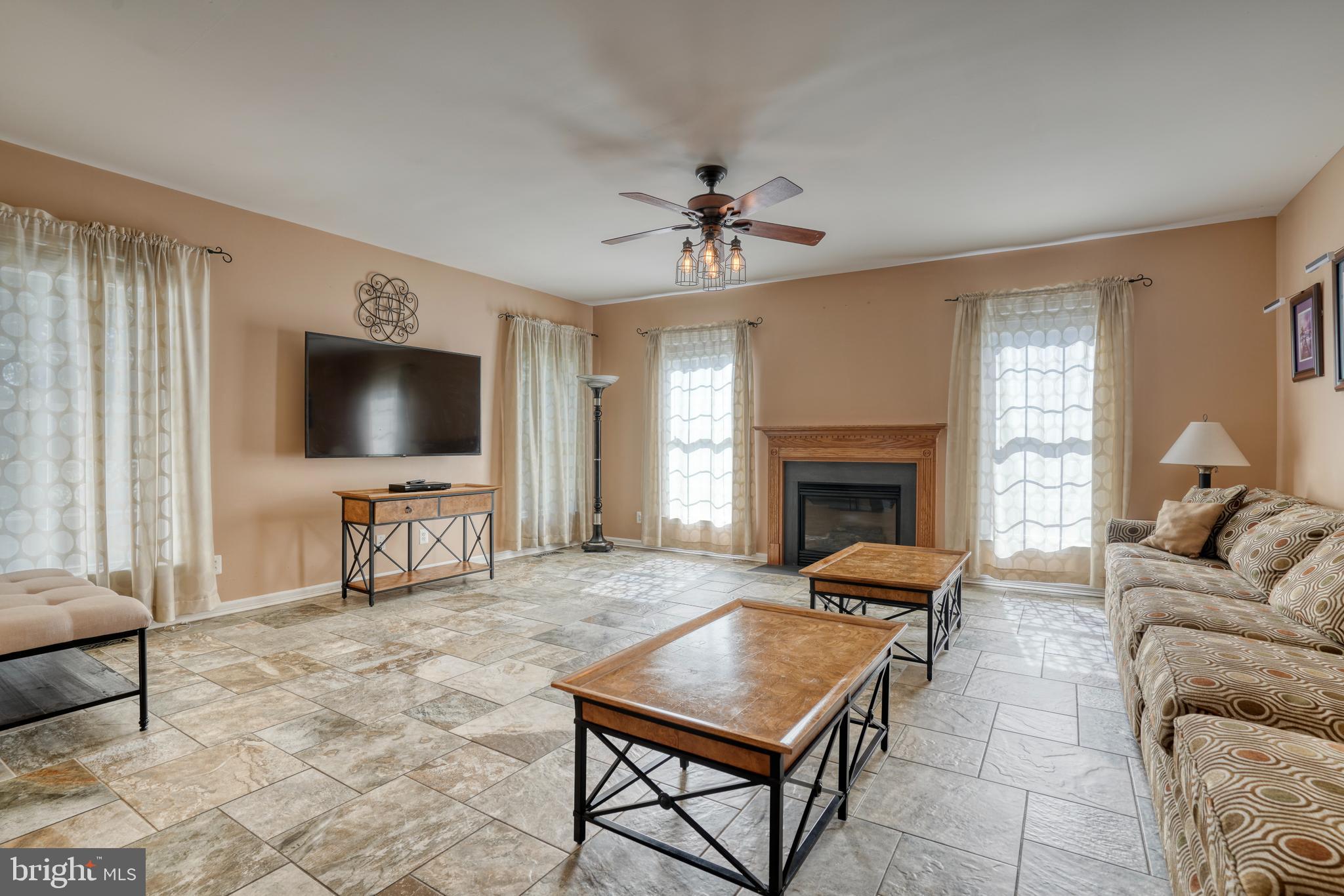 NORTH BROOK - Residential