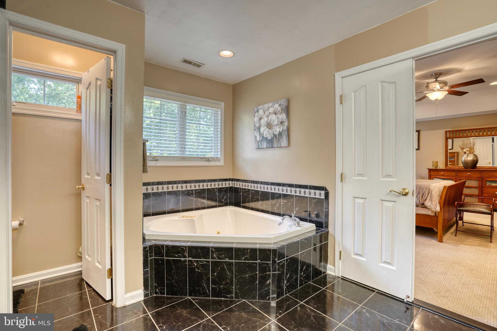 NORTH BROOK - Residential