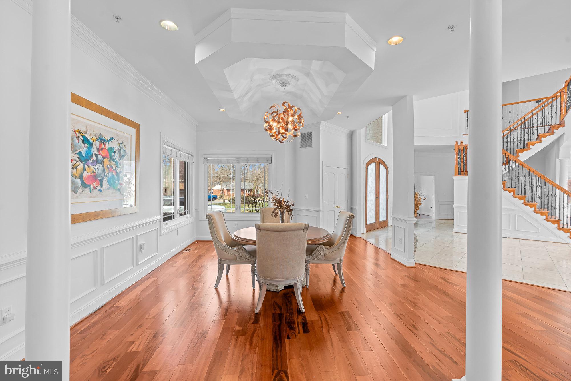 SWAN LAKE - Residential