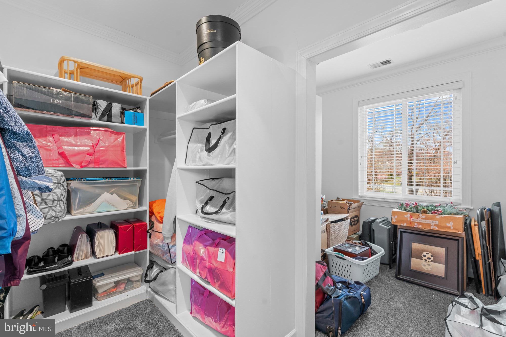 SWAN LAKE - Residential