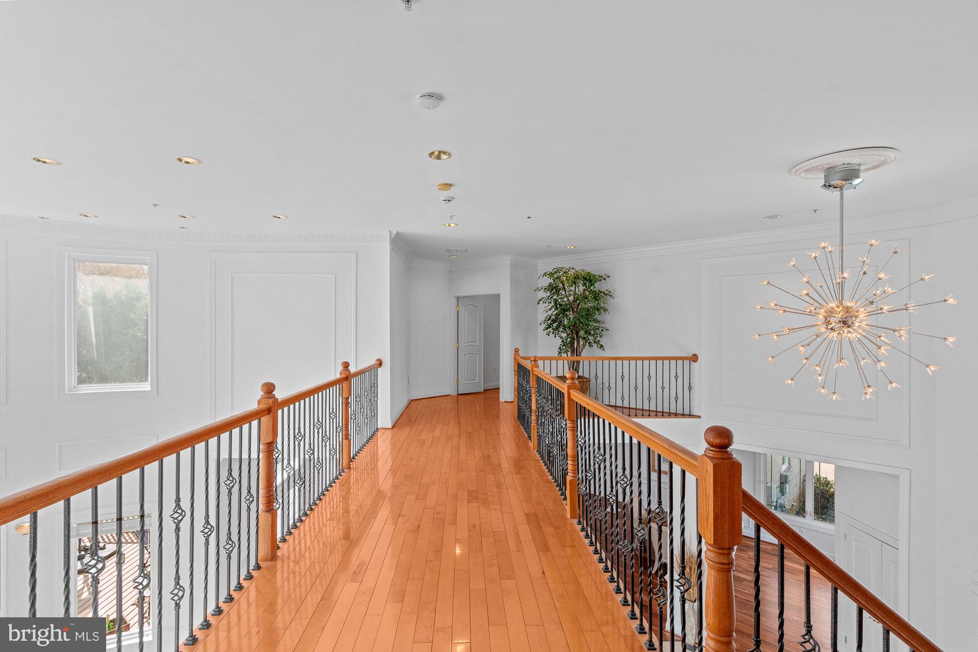 SWAN LAKE - Residential