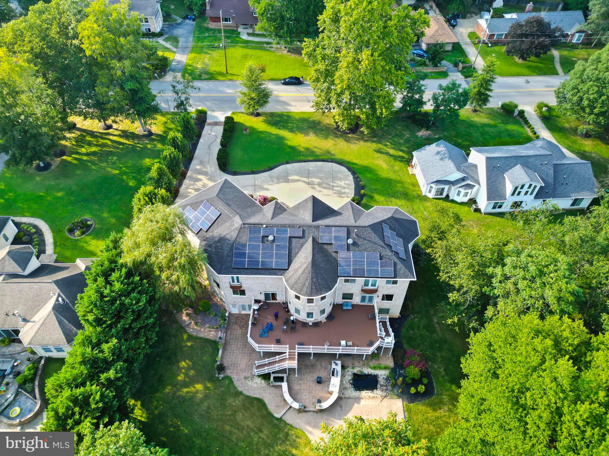 SWAN LAKE - Residential