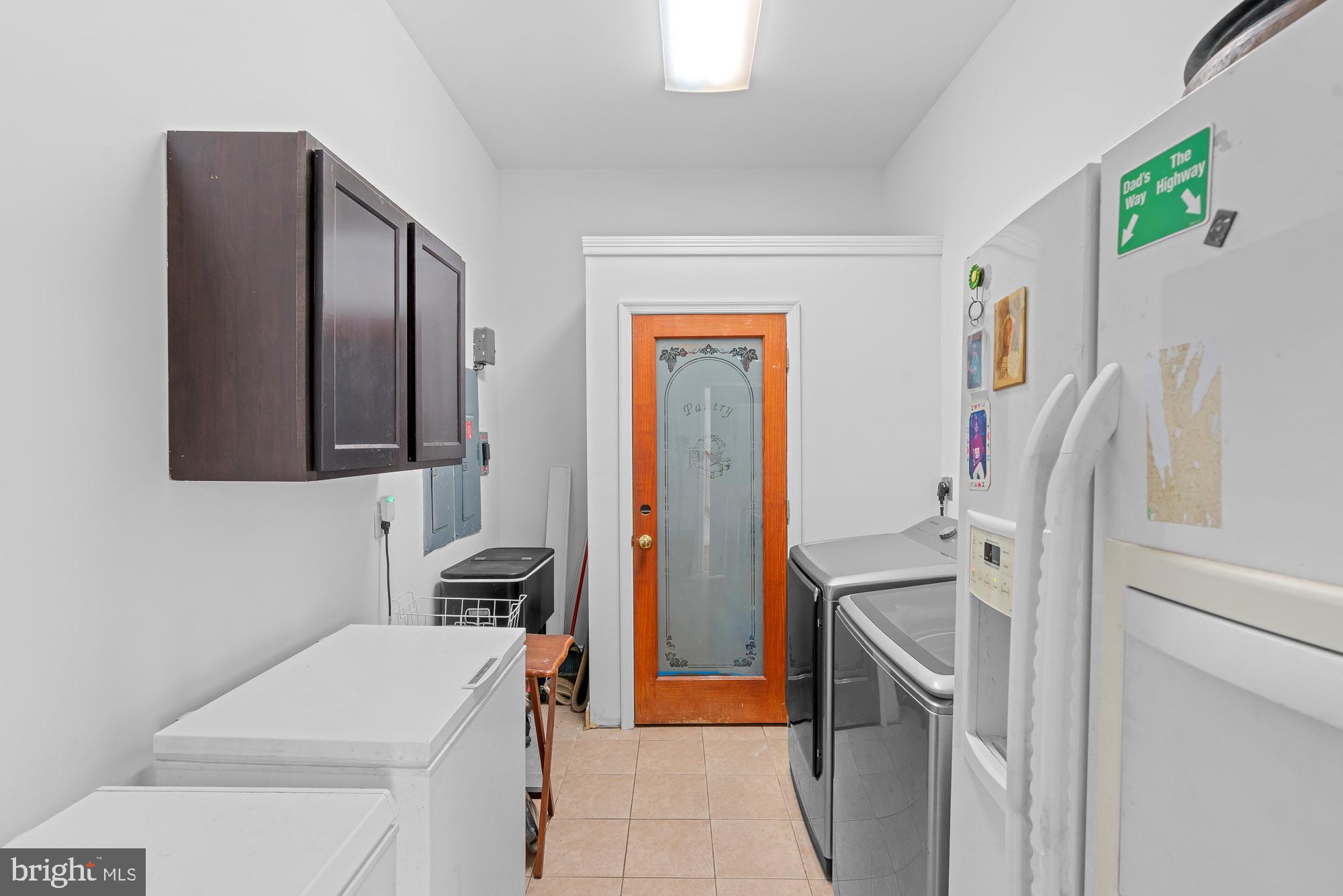 SWAN LAKE - Residential