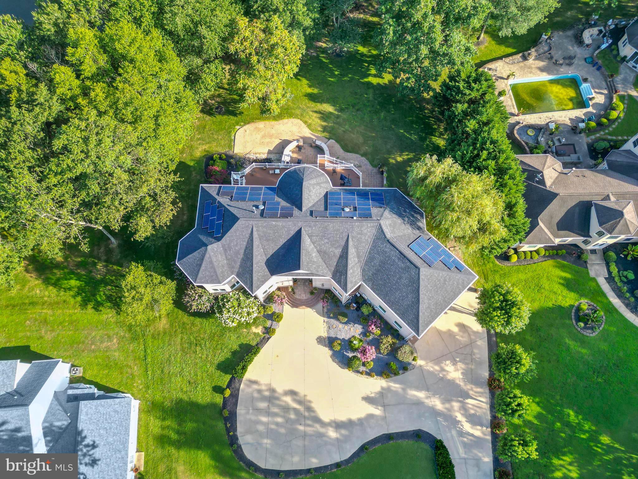 SWAN LAKE - Residential