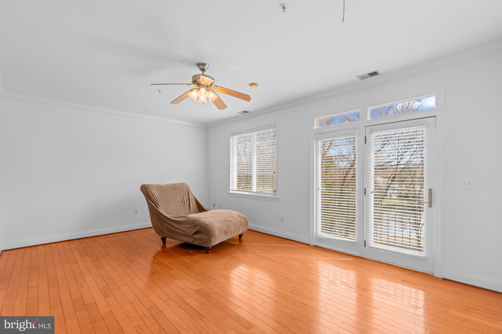 SWAN LAKE - Residential