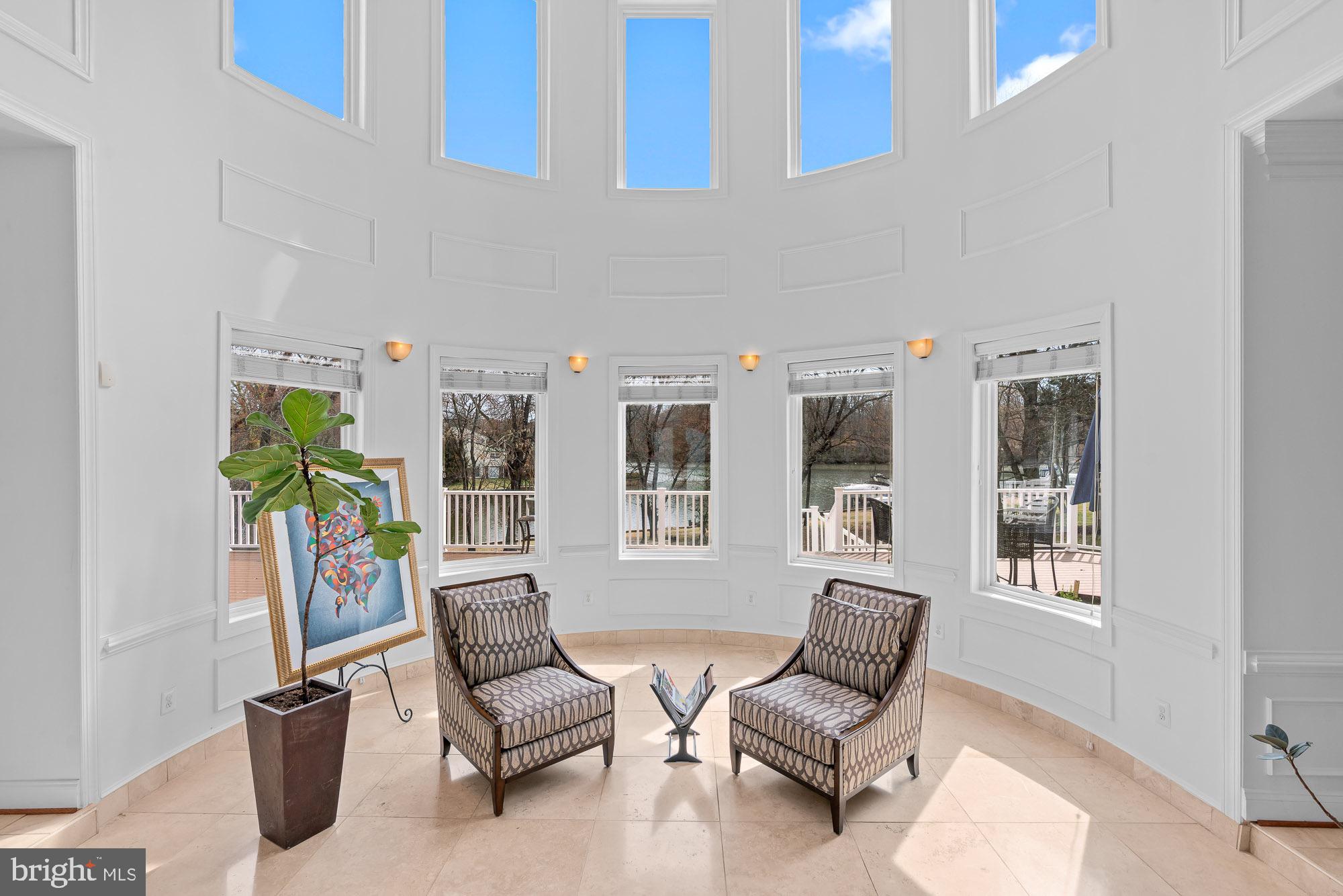 SWAN LAKE - Residential