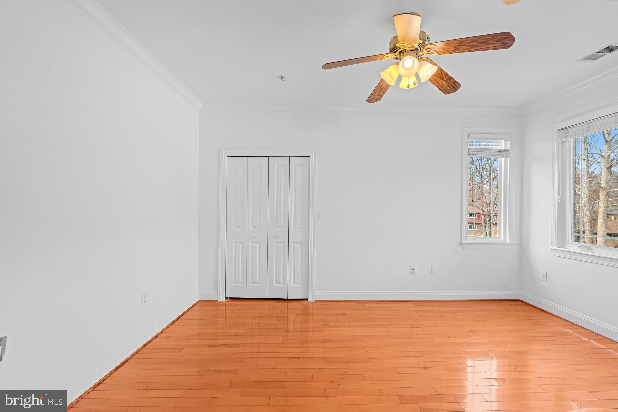 SWAN LAKE - Residential