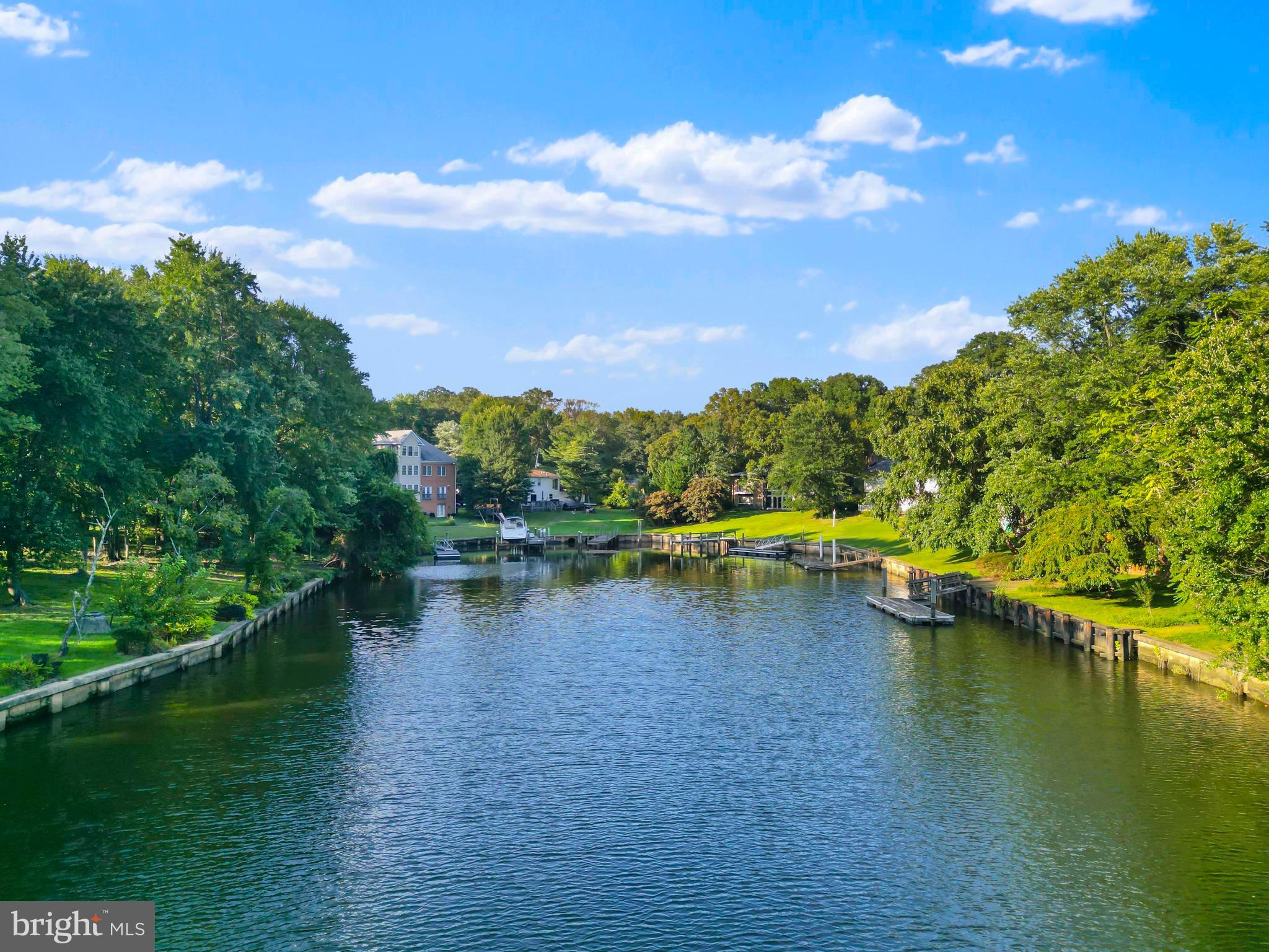 SWAN LAKE - Residential