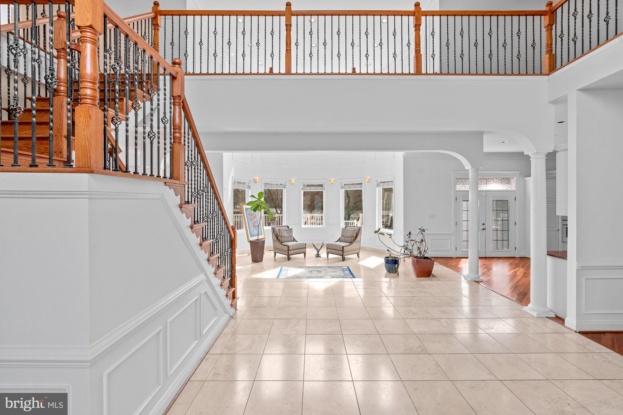 SWAN LAKE - Residential