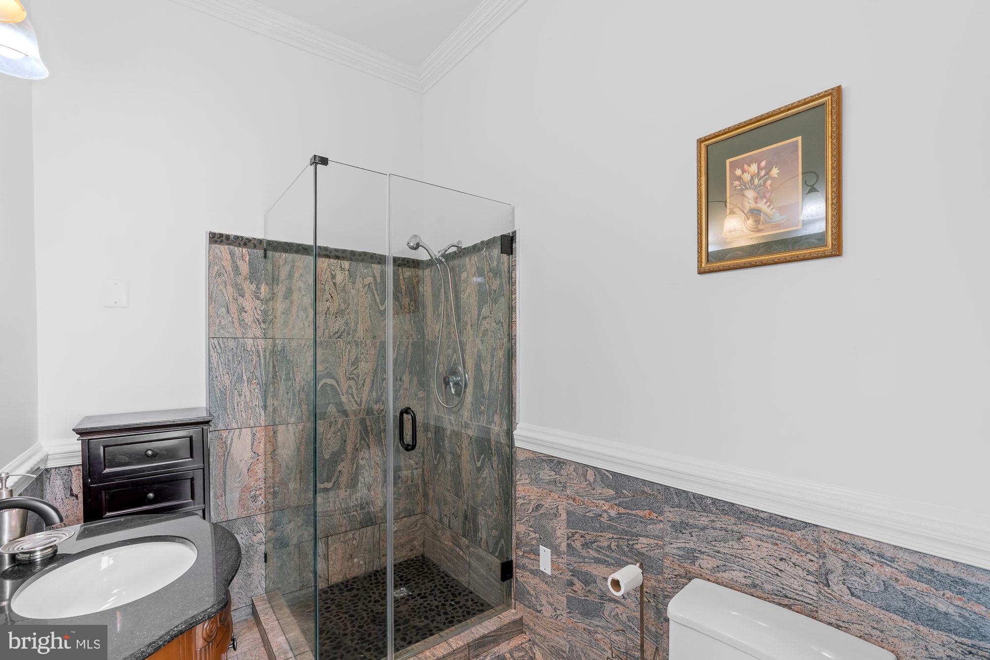 SWAN LAKE - Residential