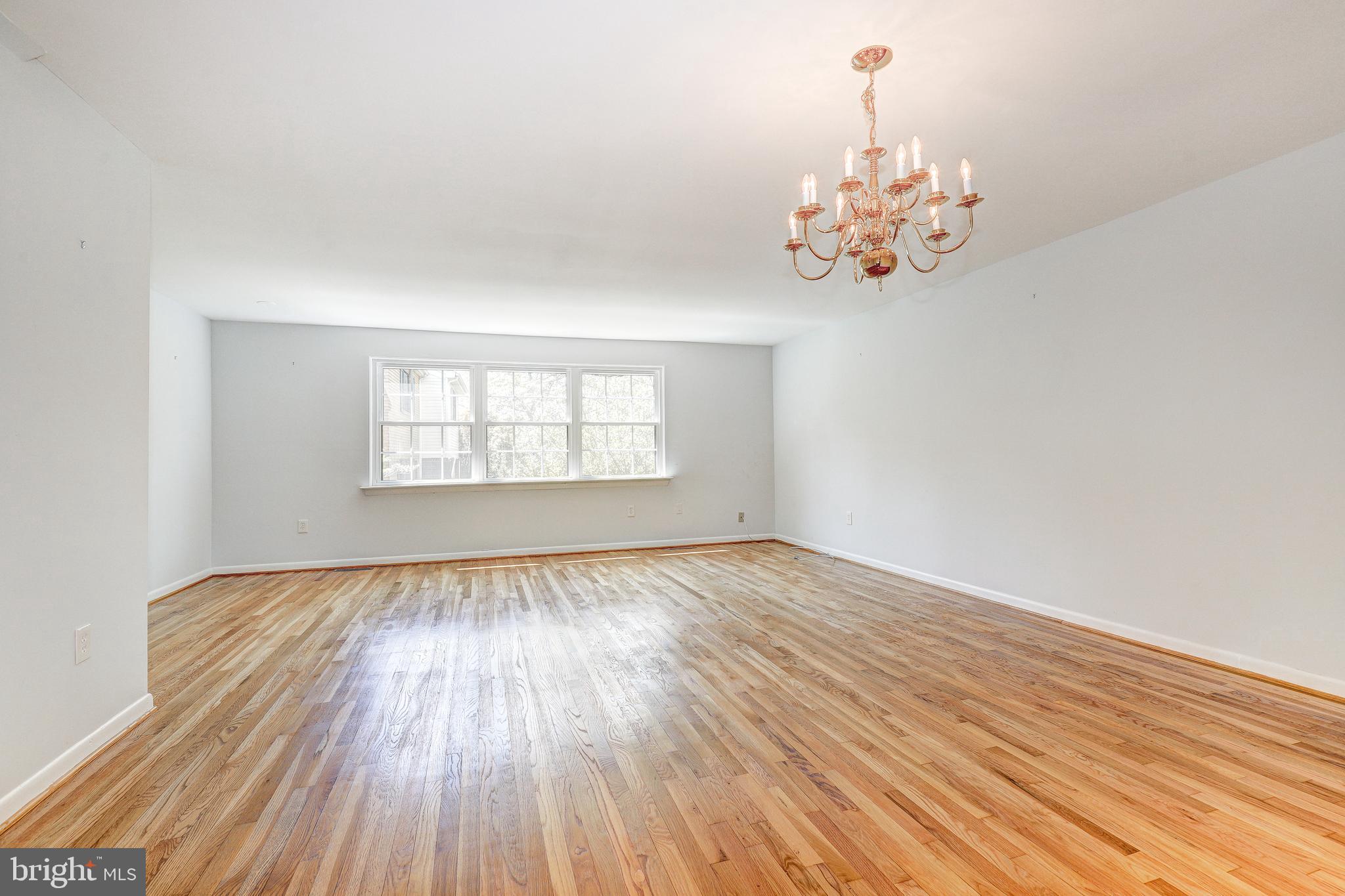 DULANEY TOWERS - Residential