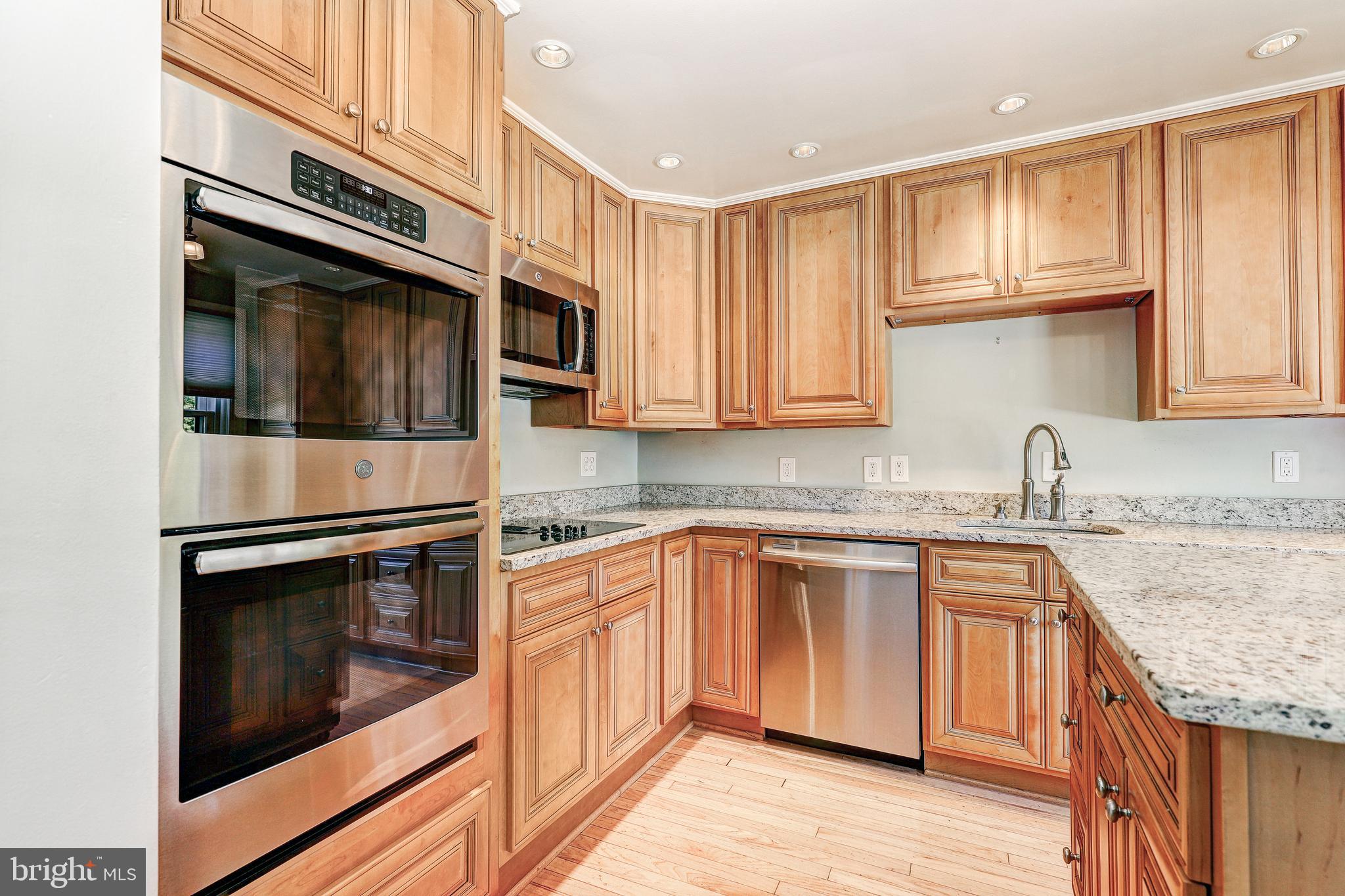 DULANEY TOWERS - Residential