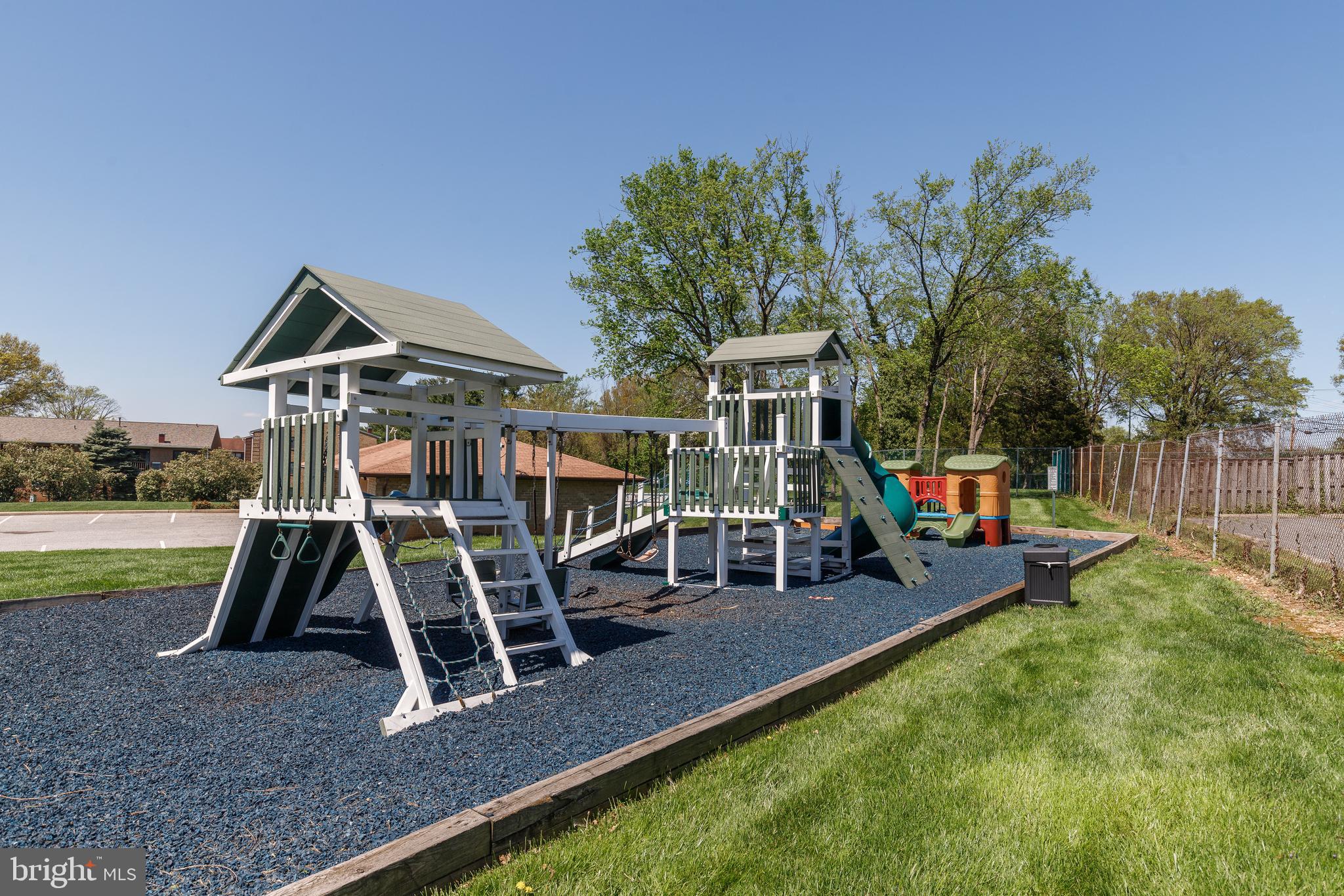 DULANEY TOWERS - Residential