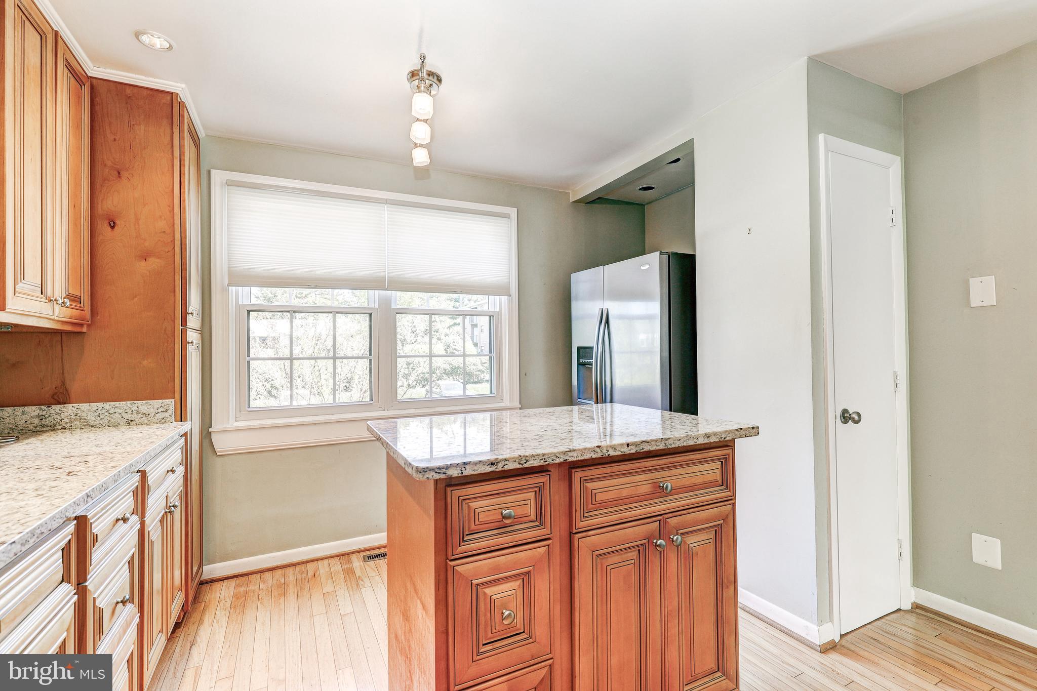 DULANEY TOWERS - Residential