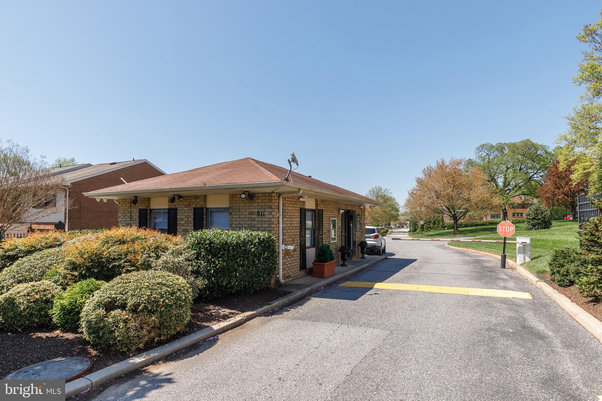 DULANEY TOWERS - Residential