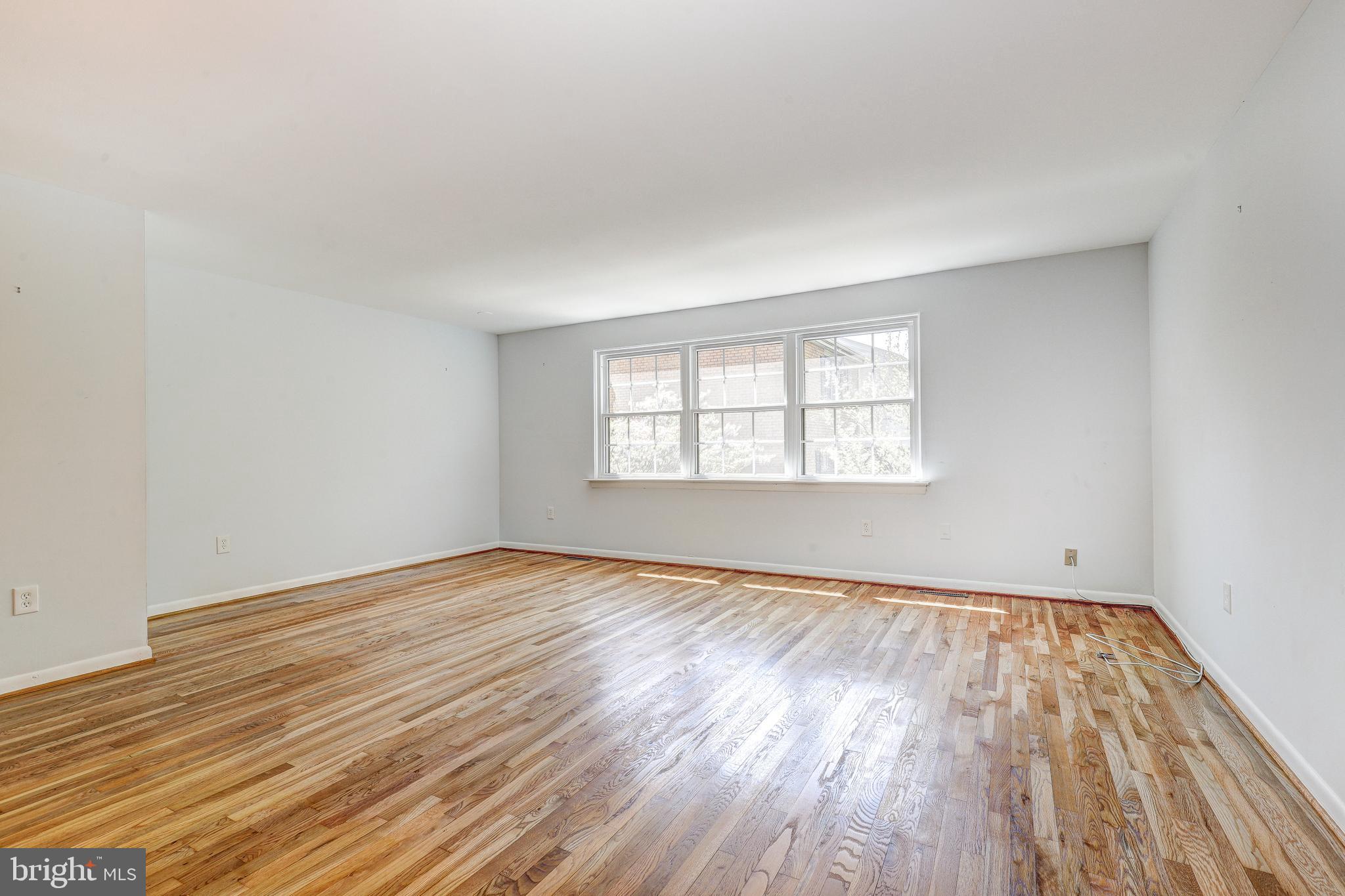 DULANEY TOWERS - Residential