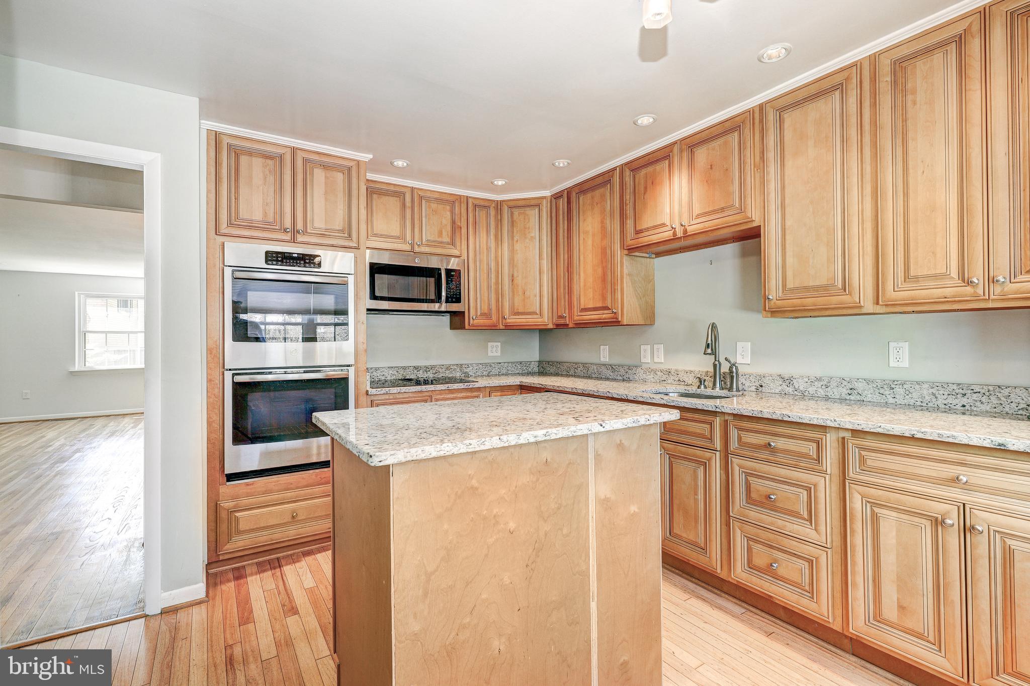 DULANEY TOWERS - Residential