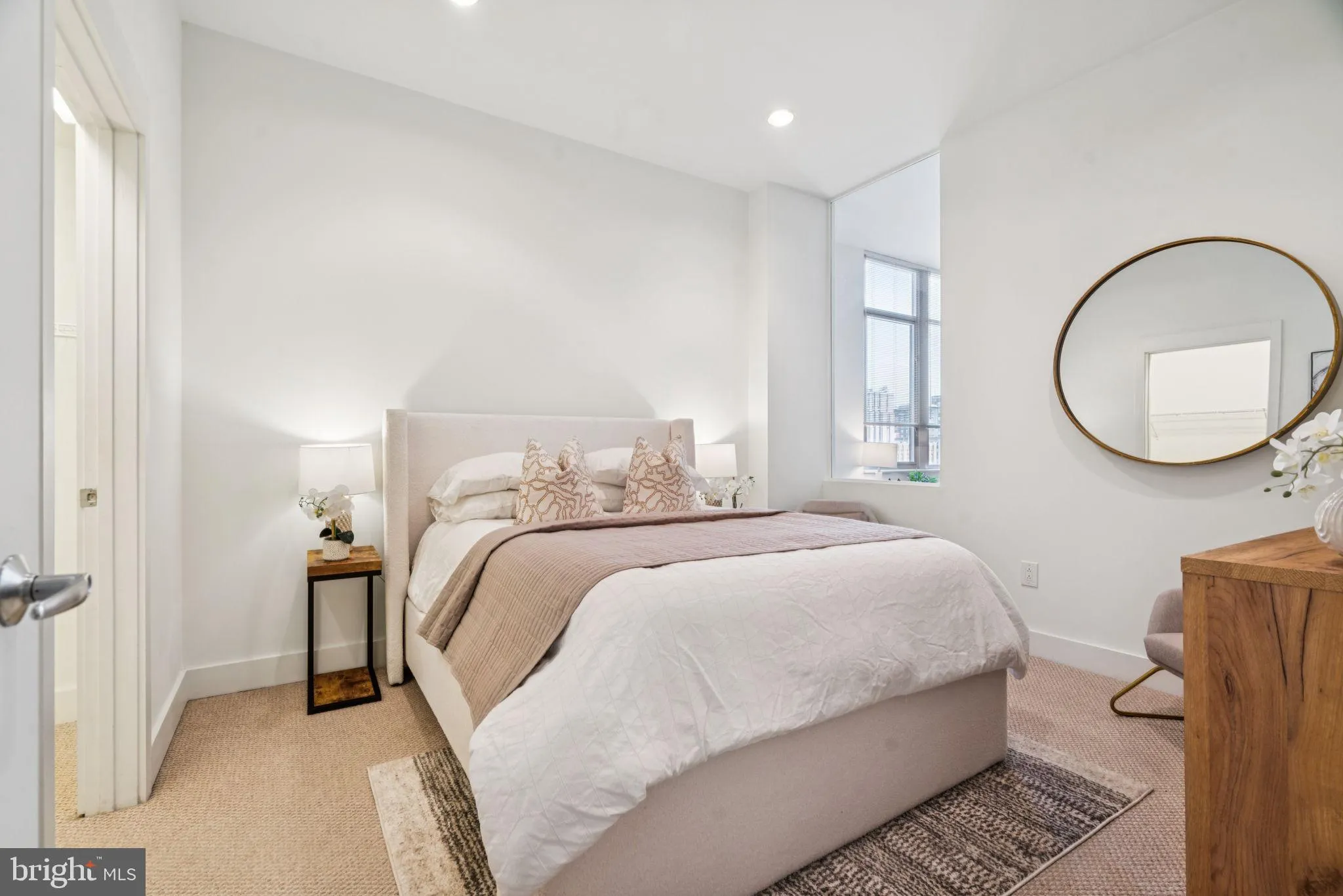 Philadelphia, Pennsylvania 19107, United States, 1 Bedroom Bedrooms, ,1 BathroomBathrooms,Residential,Active,145227