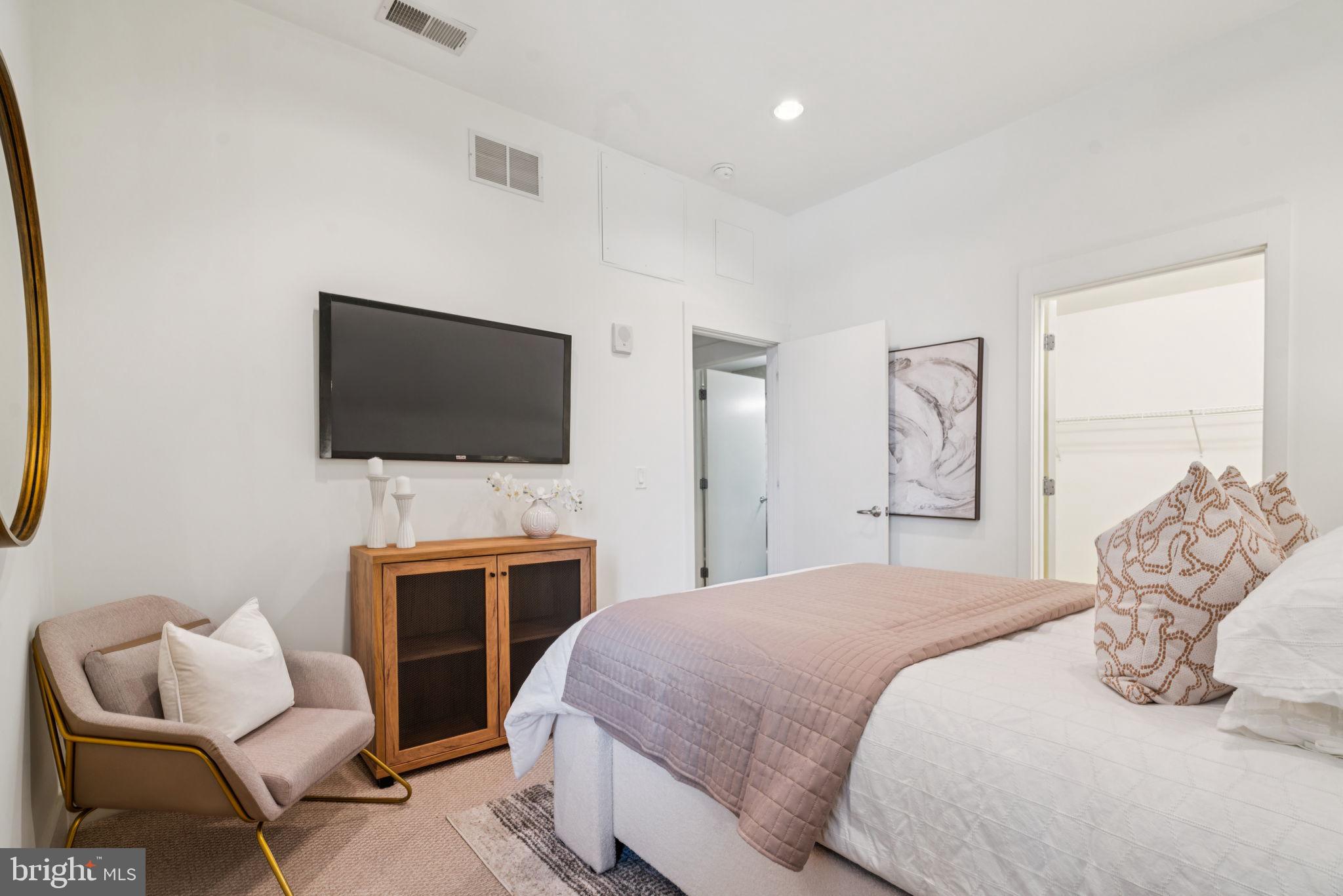 1101 LOCUST STREET 9K