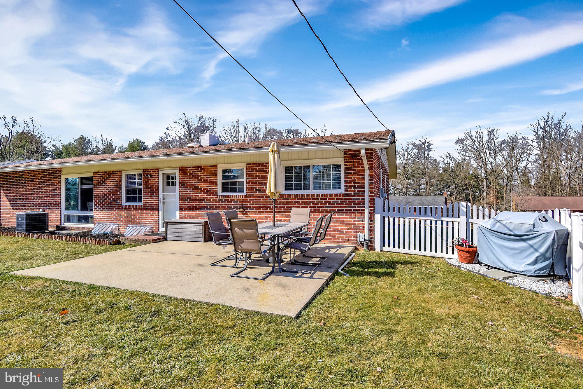 WAKEFIELD MEADOWS - Residential