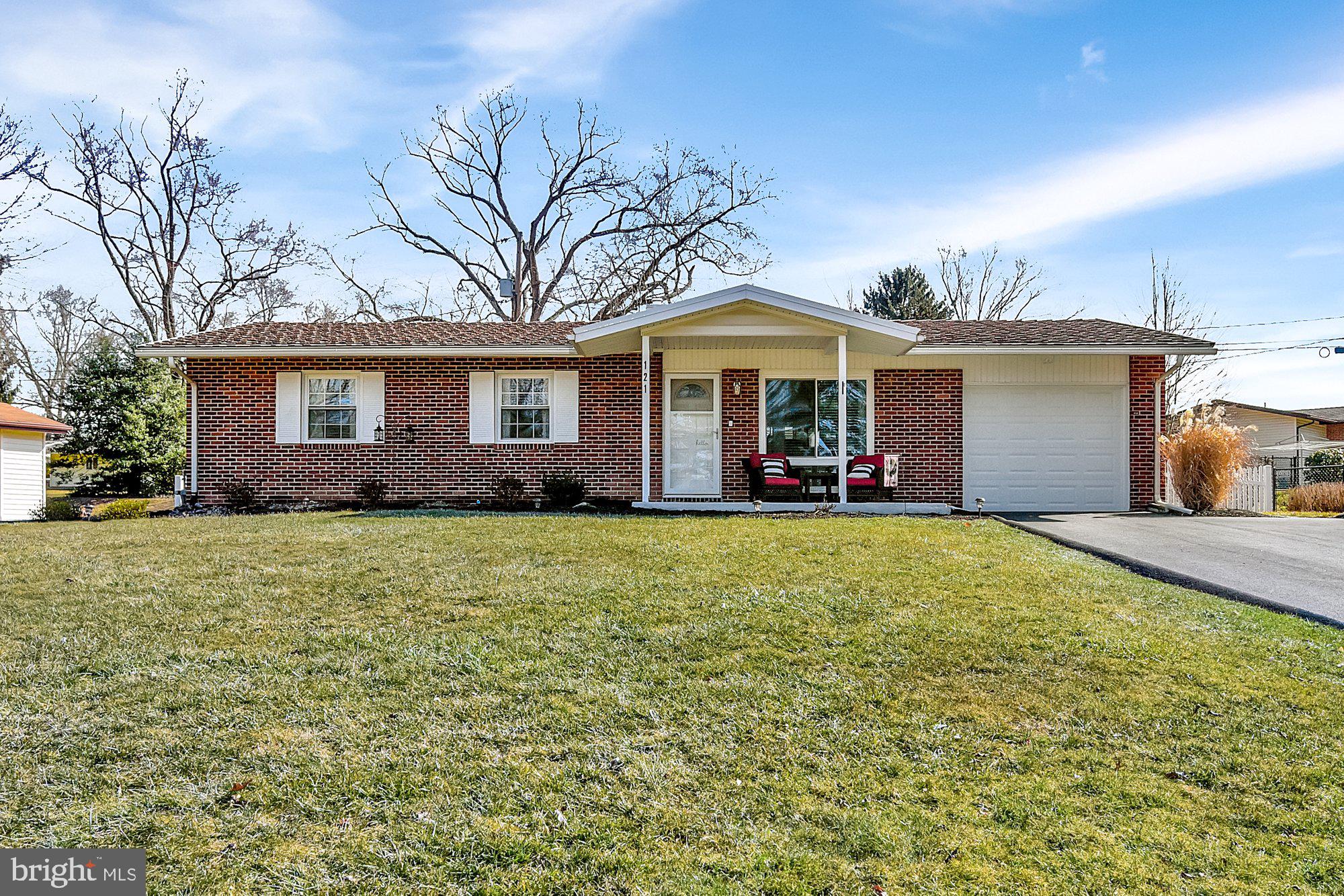 WAKEFIELD MEADOWS - Residential
