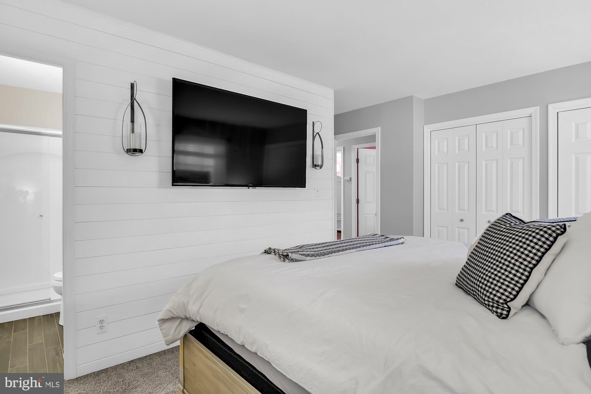 WAKEFIELD MEADOWS - Residential