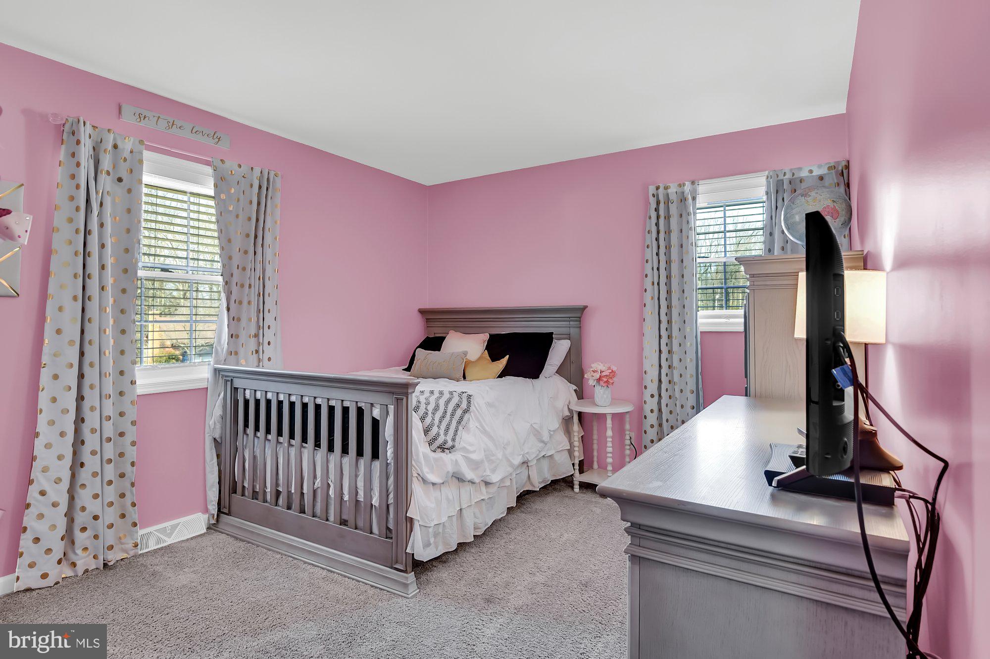 WAKEFIELD MEADOWS - Residential